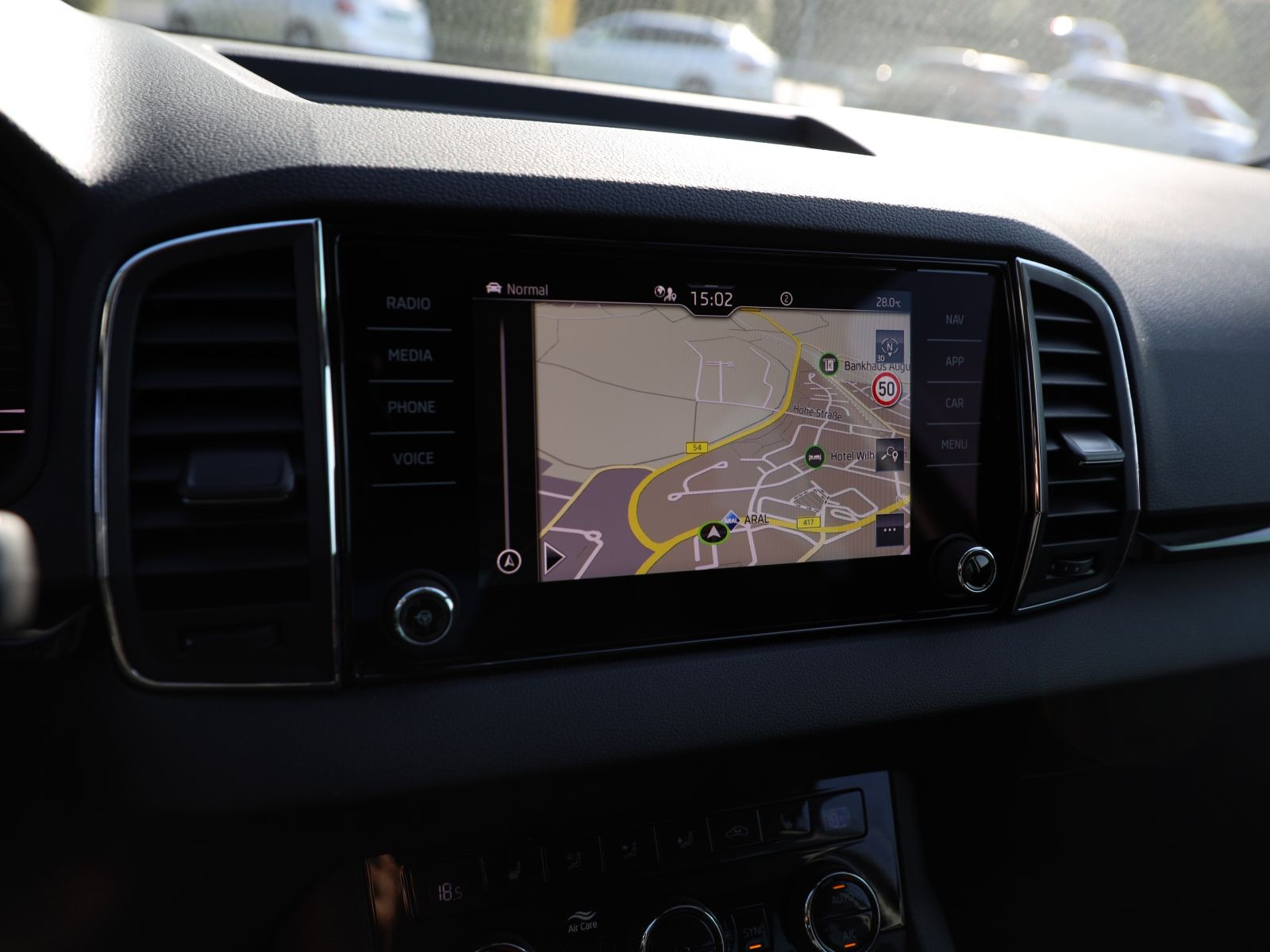 Skoda Karoq Selection 1.5TSI 110kW DSG Navi Sitzhzg