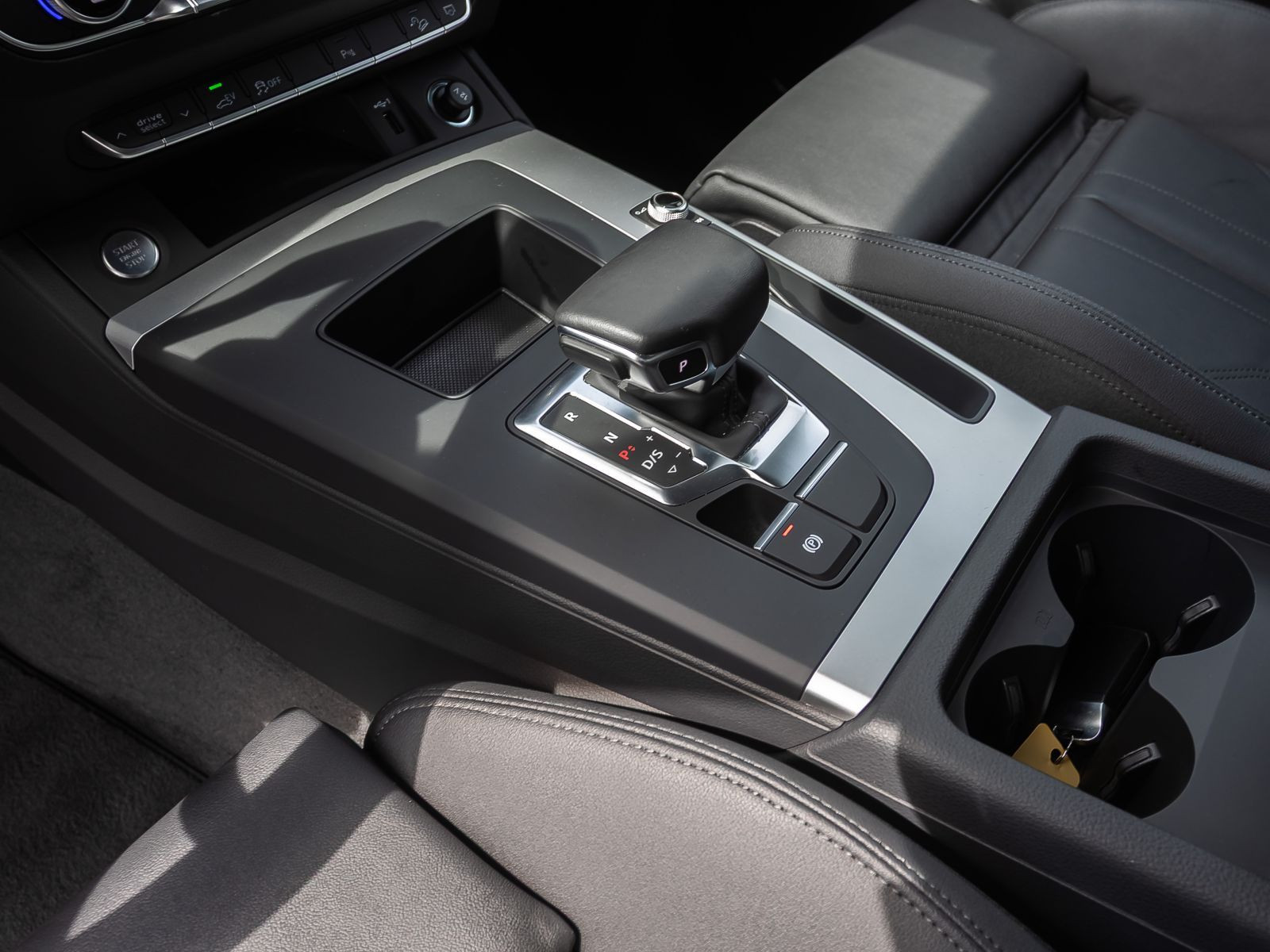 Audi Q5 S line 50TFSIe qu Navi LED Carplay EPH GRA