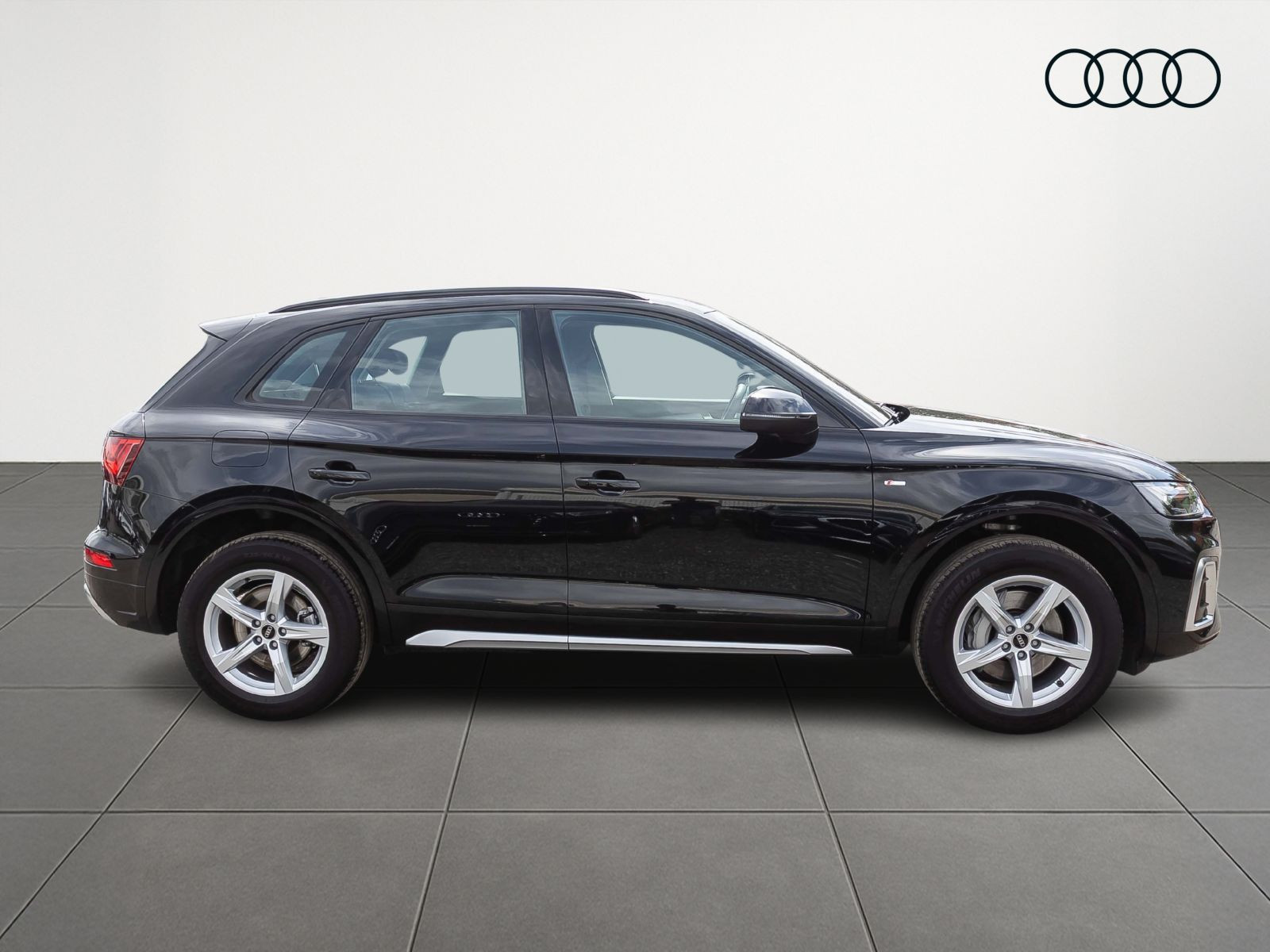 Audi Q5 S line 50TFSIe qu Navi LED Carplay EPH GRA