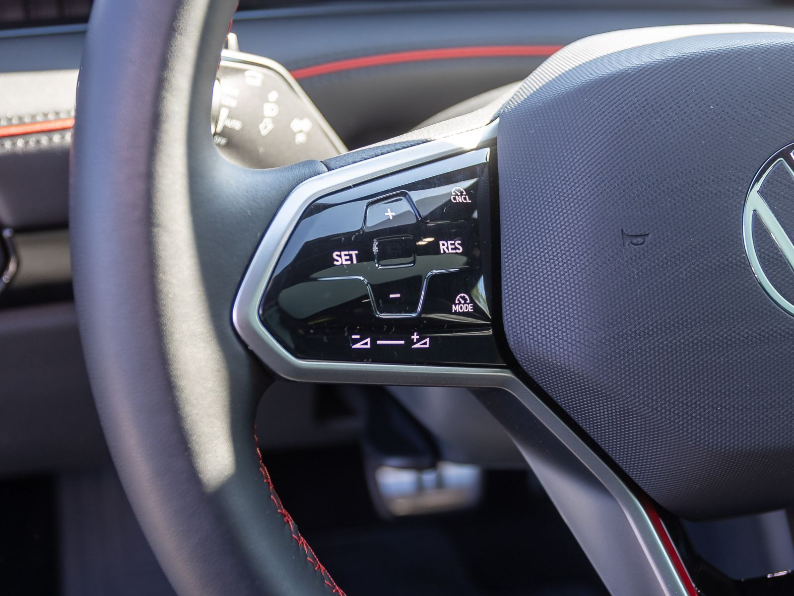 Volkswagen ID.7 Tourer GTX 4M HUD Matrix ACC Harman Kardon
