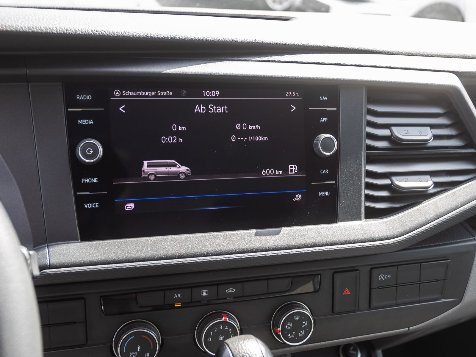 Volkswagen T6.1 Kombi LR 2.0TDI 4M Automatik Navi LED EPH AHK