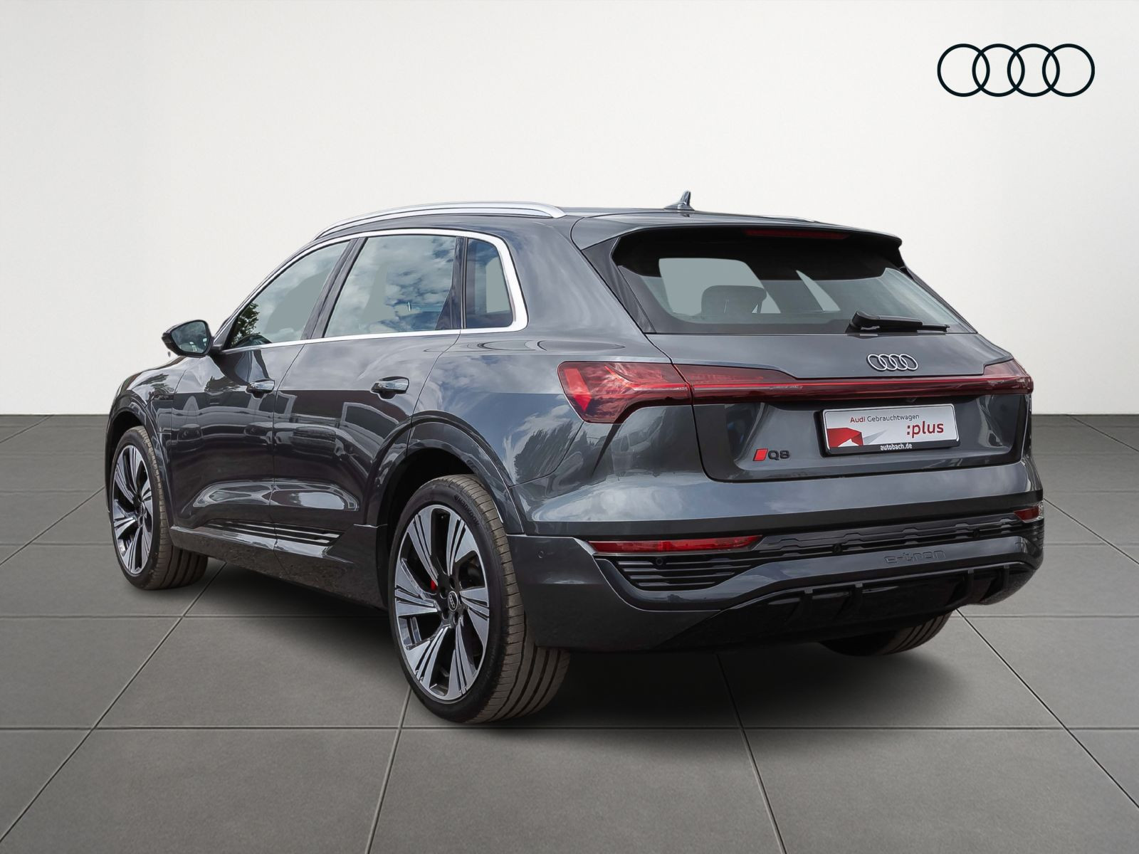 Audi Q8 e-tron S line 55 Navi Matrix HuD Standklima Luftfederung