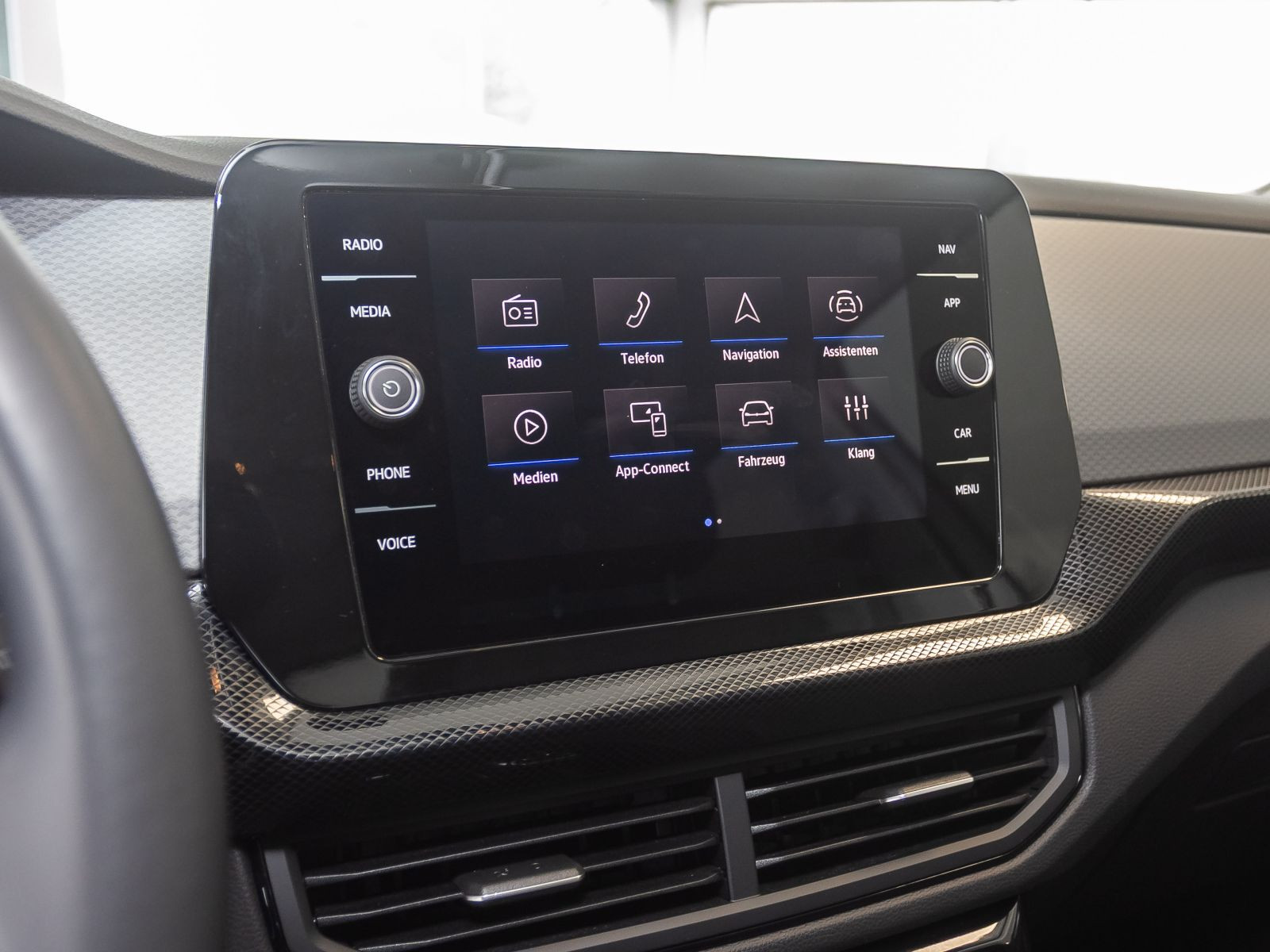 Volkswagen T-Cross Life 1.0TSI DSG LED ACC EPH CarPlay DAB