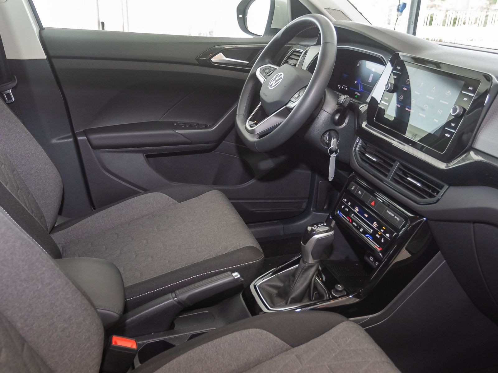 Volkswagen T-Cross Life 1.0TSI DSG LED ACC EPH CarPlay DAB