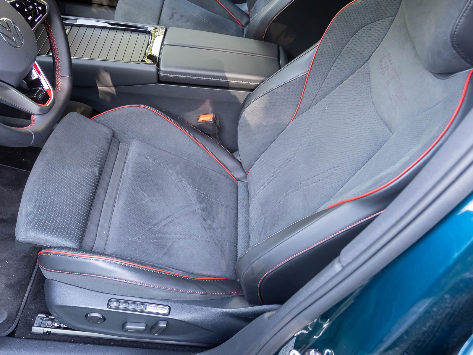 Volkswagen ID.7 Tourer GTX 4M HUD Matrix AHK Harman Kardon