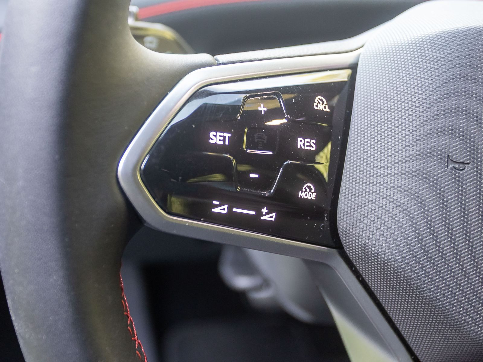 Volkswagen ID.7 Tourer GTX 4M HUD Matrix AHK Harman Kardon