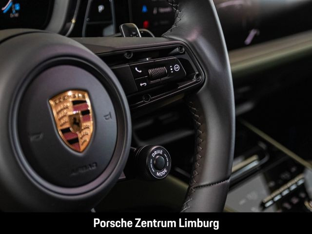 Porsche Cayenne E-Hybrid Coupe Black Edition Burmester