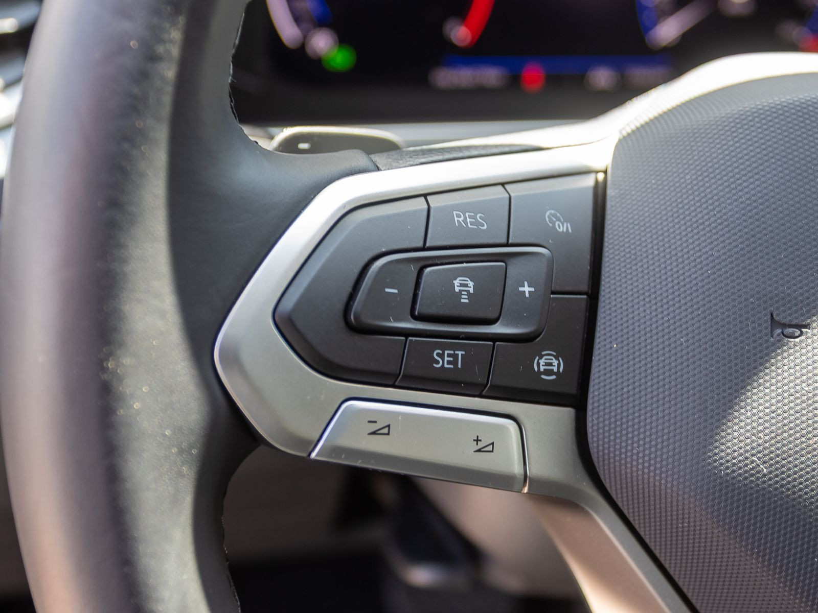 Volkswagen T-Roc Style 1.5TSI DSG Navi LED ACC EPH CarPlay AHK