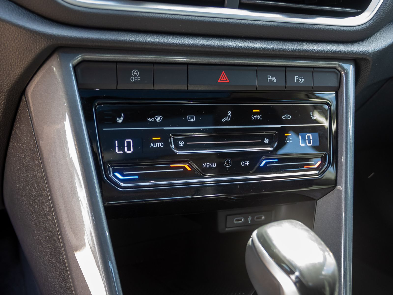 Volkswagen T-Roc Style 1.5TSI DSG Navi LED ACC EPH CarPlay AHK