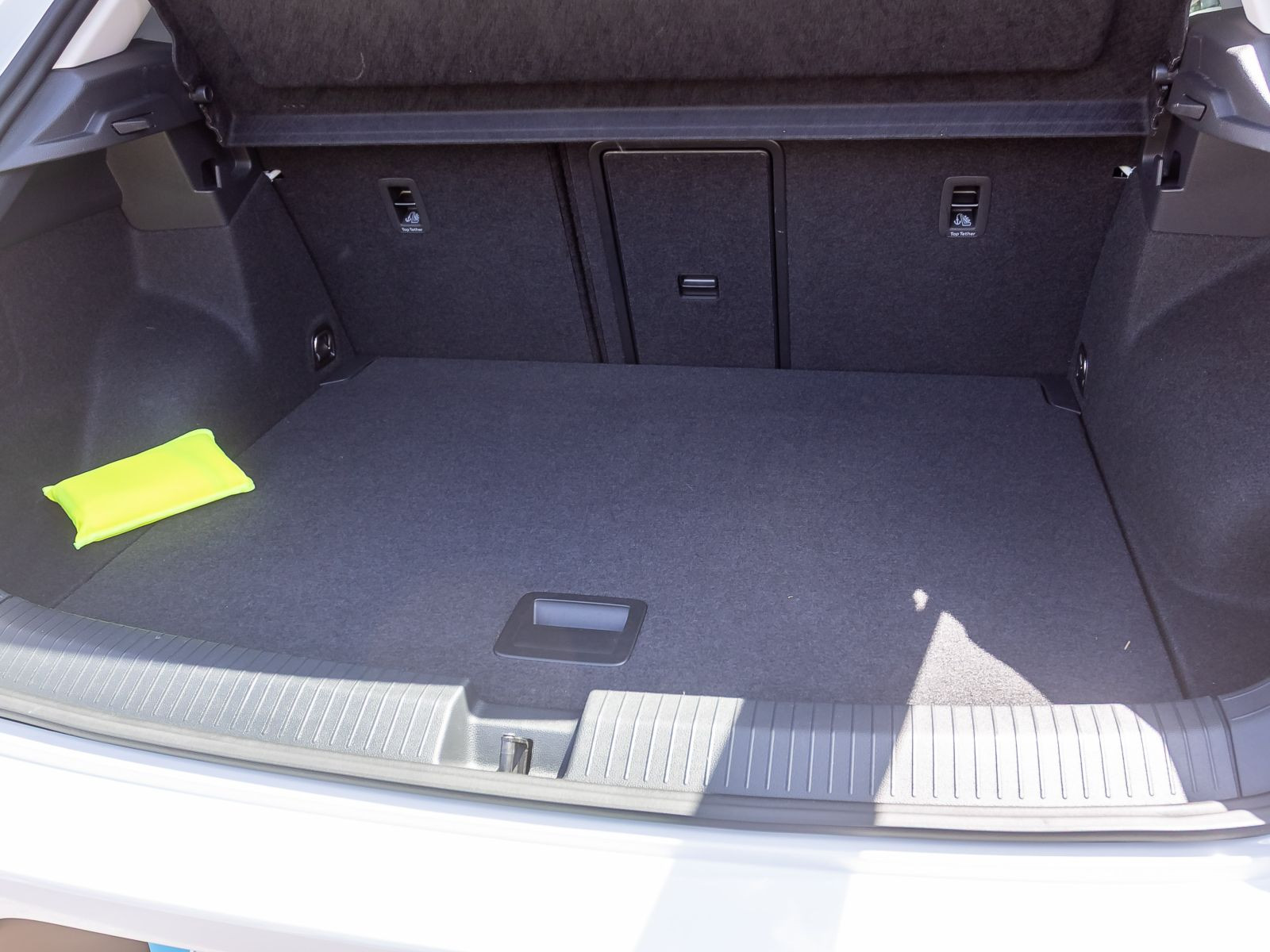 Volkswagen T-Roc Style 1.5TSI DSG Navi LED ACC EPH CarPlay AHK