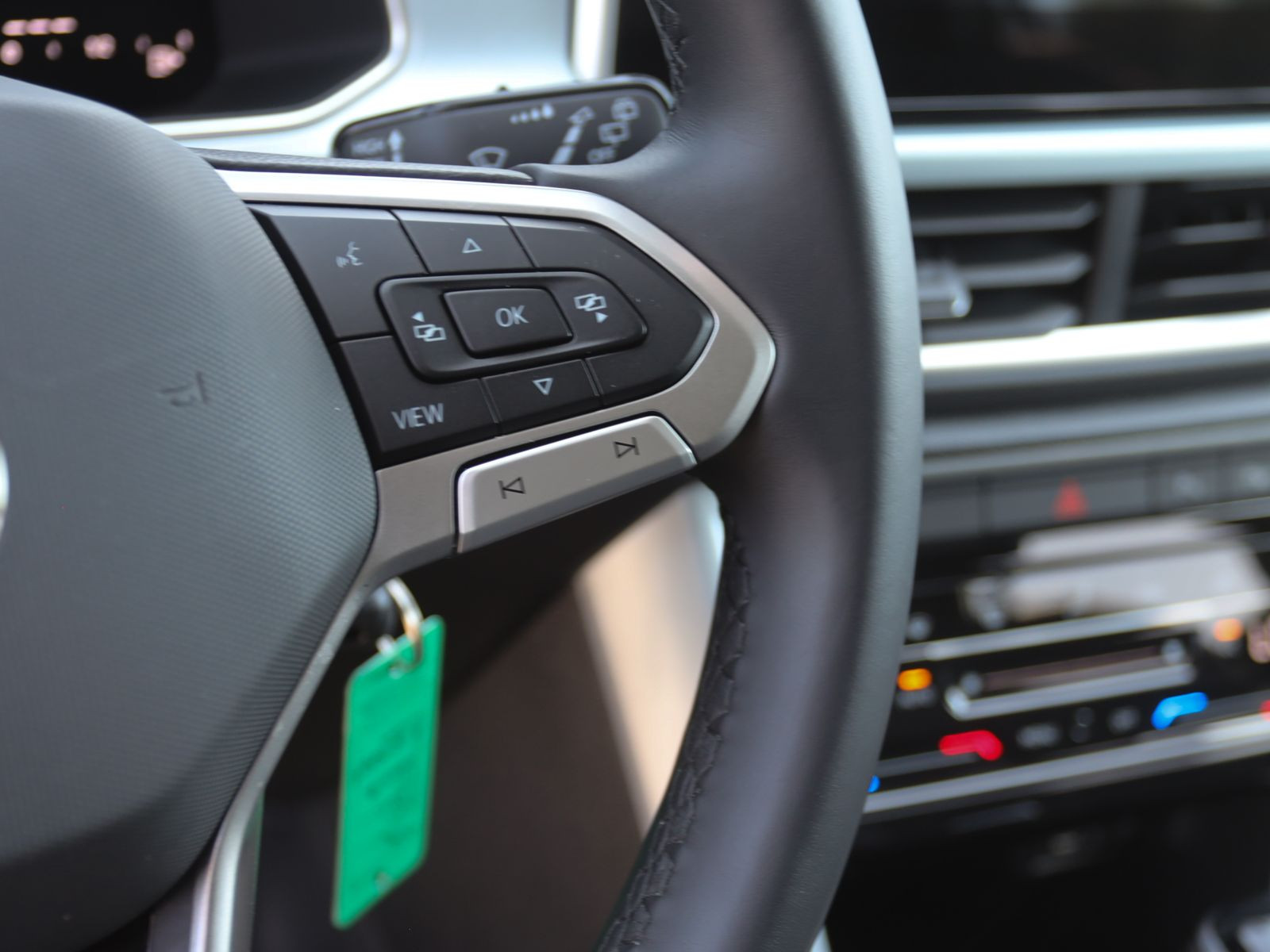 Volkswagen T-Roc 2.0 TDI DSG Goal, AHK, Rückfahrkamera, Navi, LED-Plus, App-Connect
