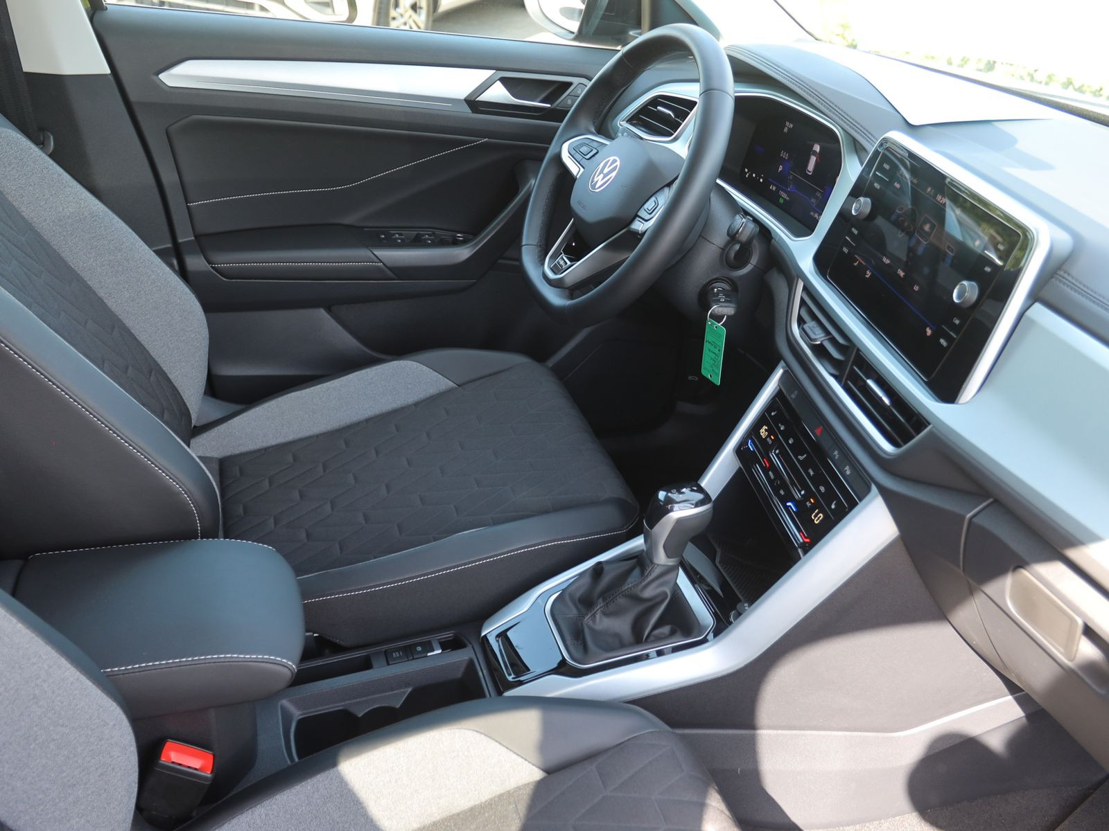 Volkswagen T-Roc 2.0 TDI DSG Goal, AHK, Rückfahrkamera, Navi, LED-Plus, App-Connect