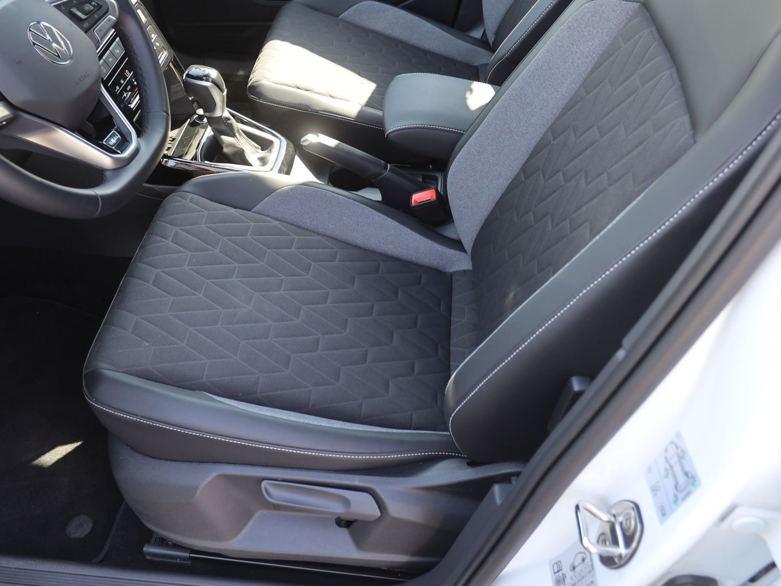 Volkswagen T-Cross 1.0 TSI DSG Goal, AHK, Navi, LED, App-Connect, ParkAssist