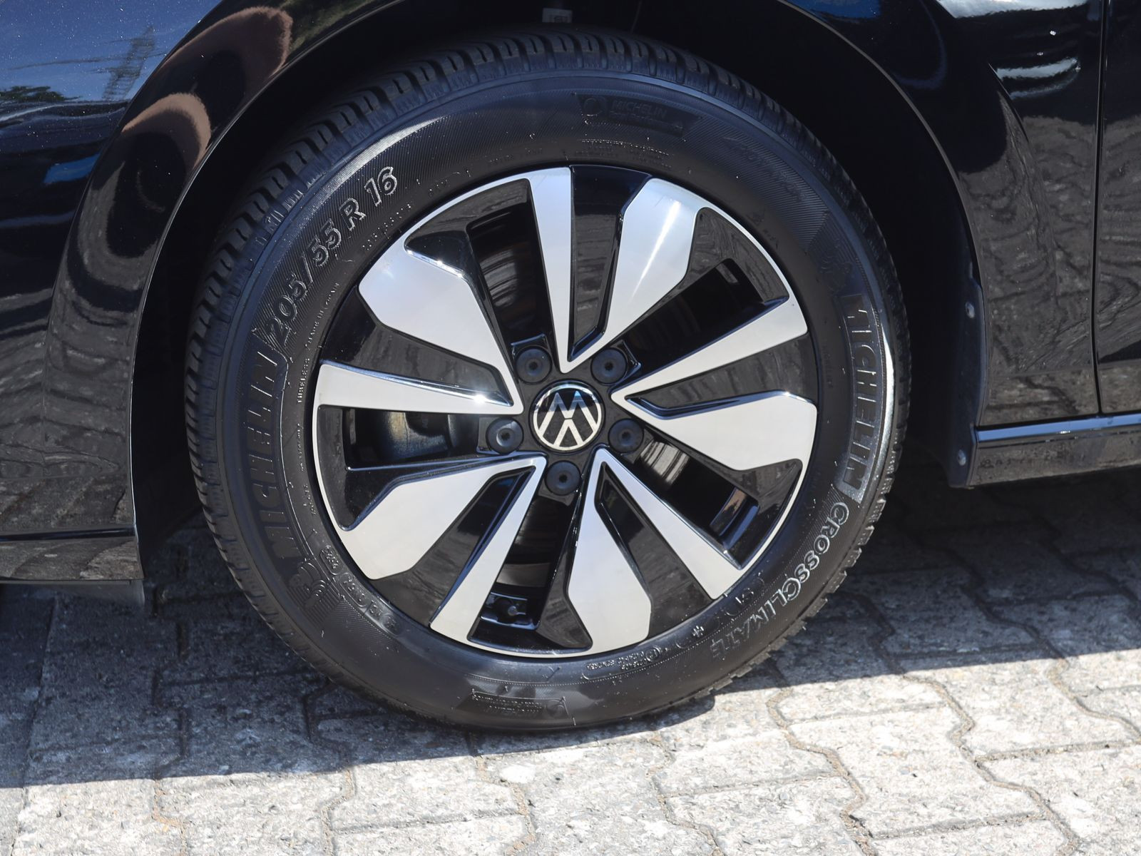 Volkswagen Golf VIII 1.5 eTSI DSG Goal, AHK, Rückfahrkamera, Navi, LED, App-Connect