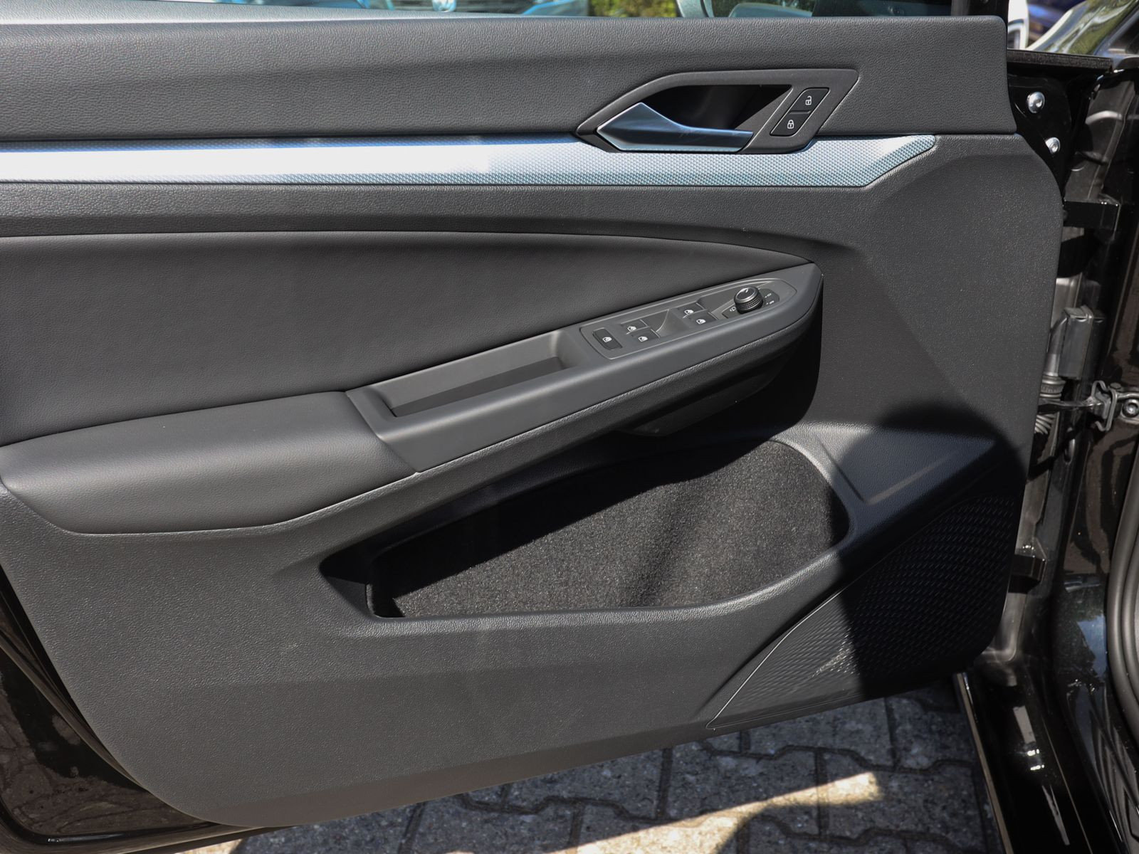Volkswagen Golf VIII 1.5 eTSI DSG Goal, AHK, Rückfahrkamera, Navi, LED, App-Connect