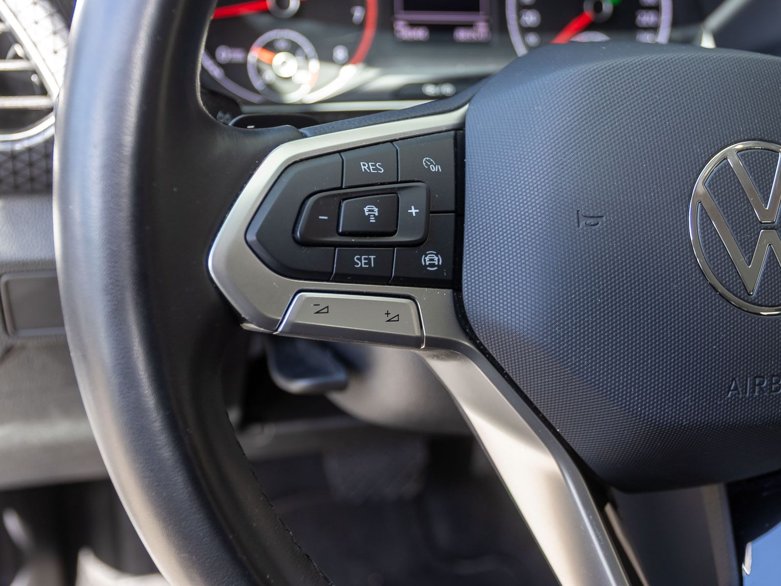 Volkswagen T-Cross 1.0 TSI DSG Style, Navi, LED, Rückfahrkamera, App-Connect