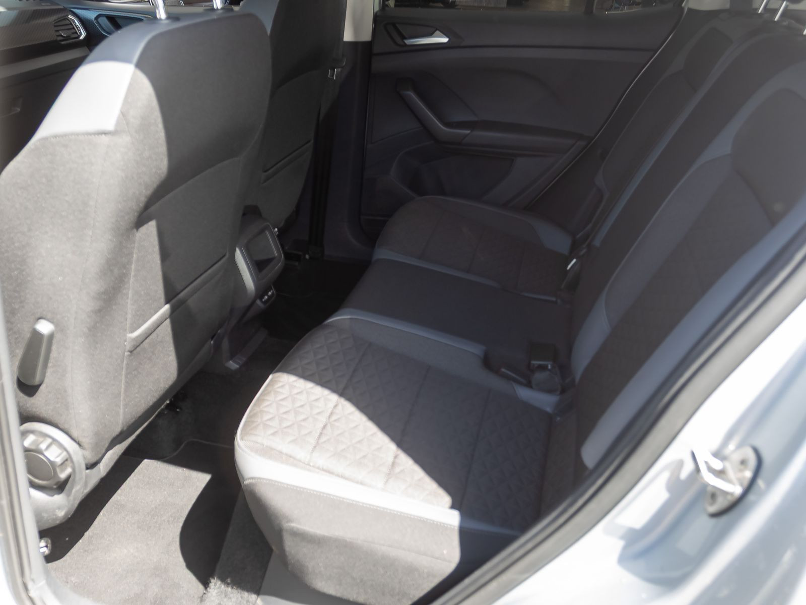 Volkswagen T-Cross 1.0 TSI DSG Style, Navi, LED, Rückfahrkamera, App-Connect