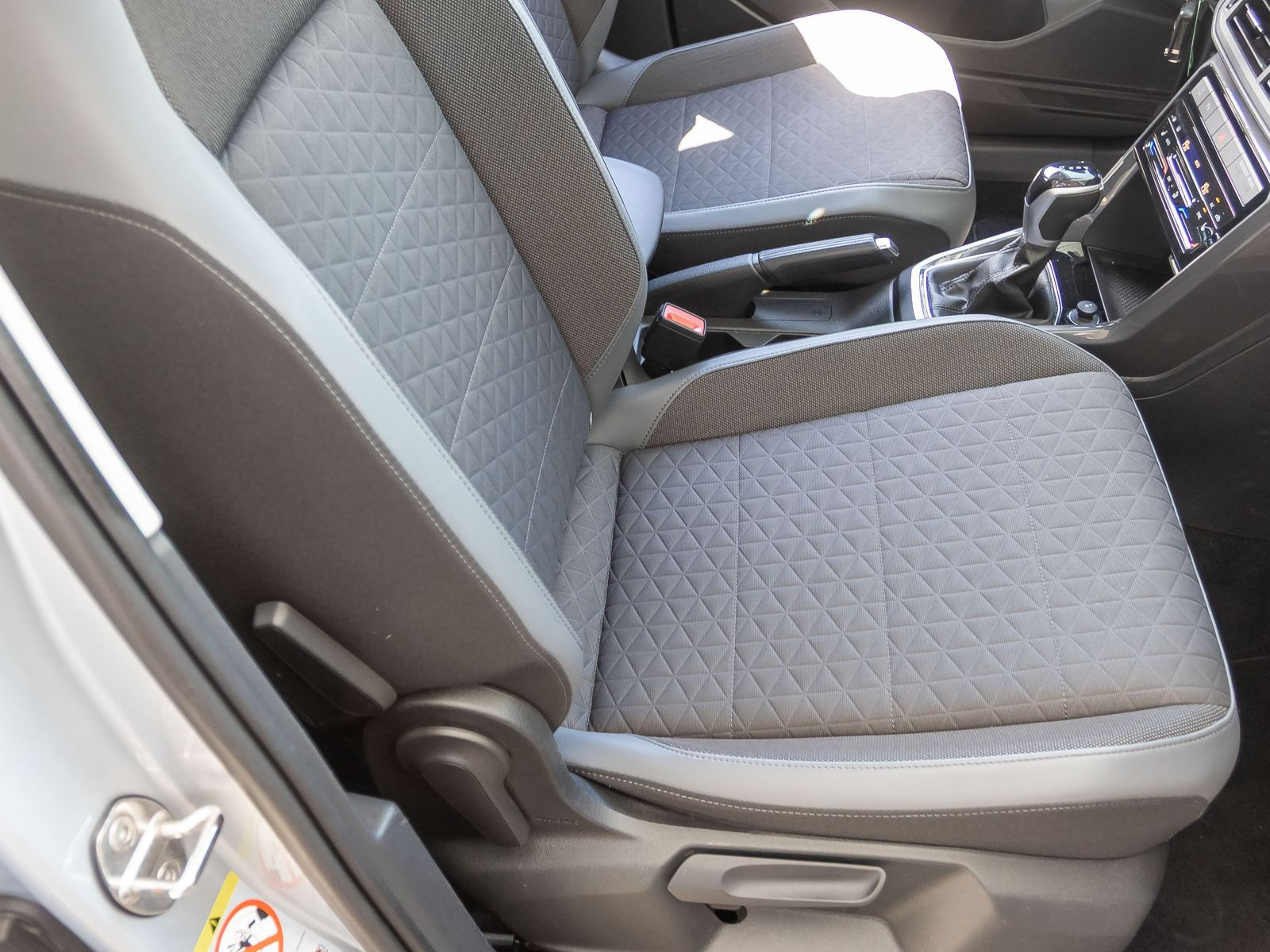 Volkswagen T-Cross 1.0 TSI DSG Style, Navi, LED, Rückfahrkamera, App-Connect