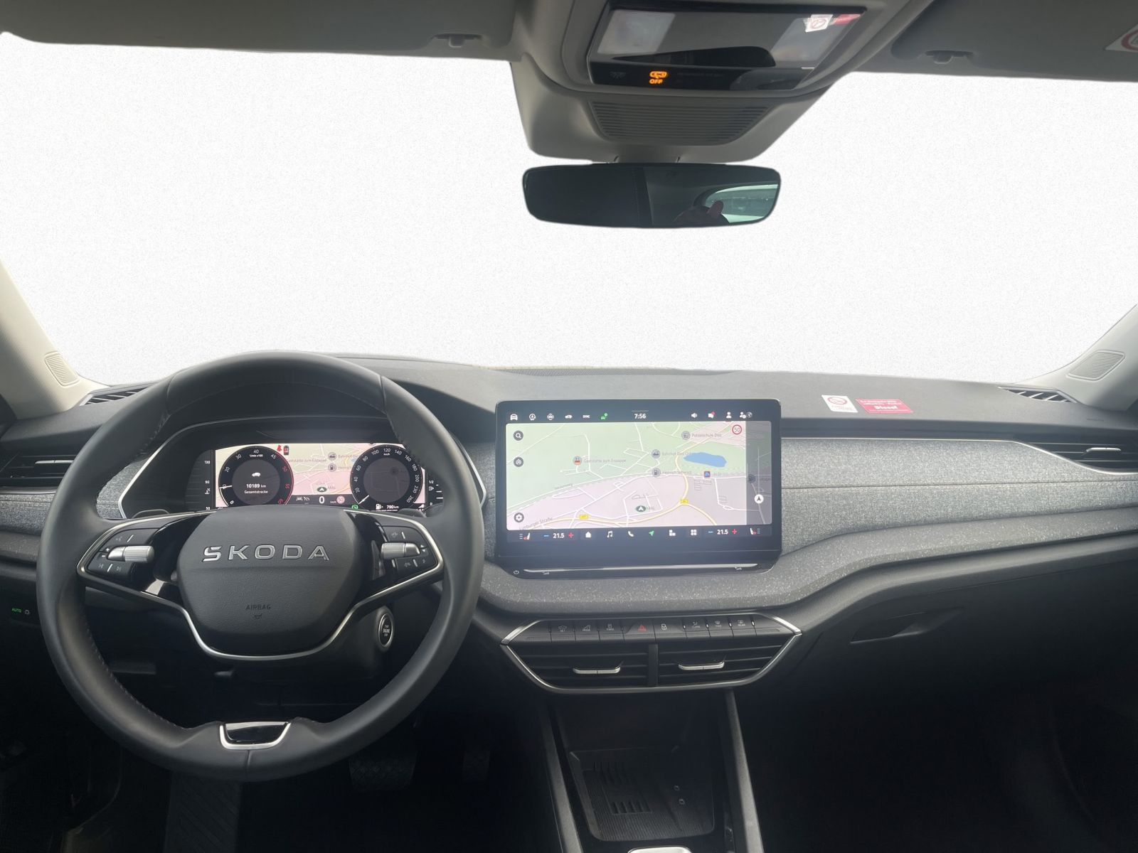 Skoda Octavia Combi Selection 2.0 TDI DSG Navi HuD AHK