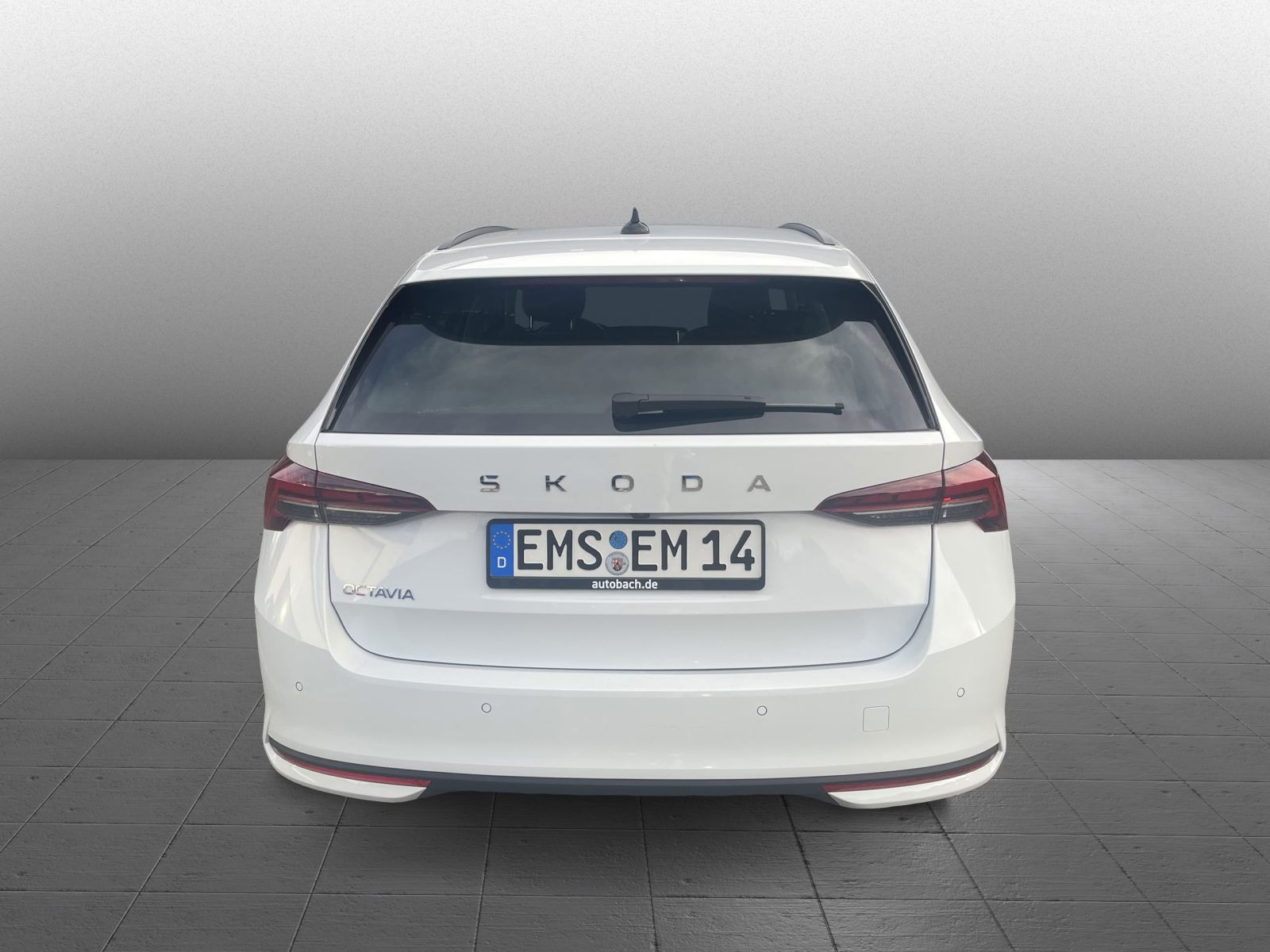 Skoda Octavia Combi Selection 2.0 TDI DSG Navi HuD AHK