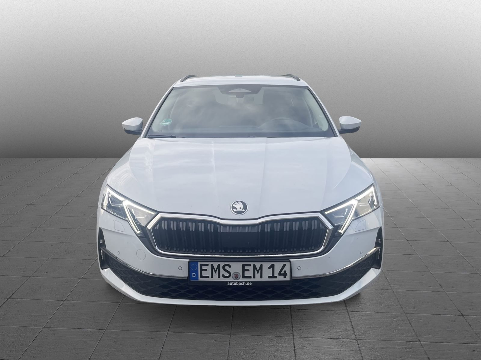Skoda Octavia Combi Selection 2.0 TDI DSG Navi HuD AHK