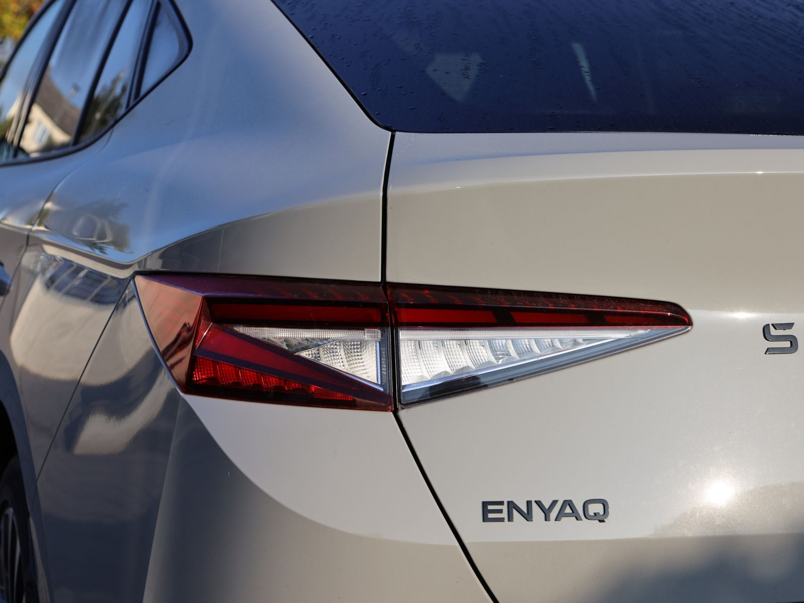 Skoda Enyaq Coupe RS 84 kWh 4x4 ACC DCC LED Area View