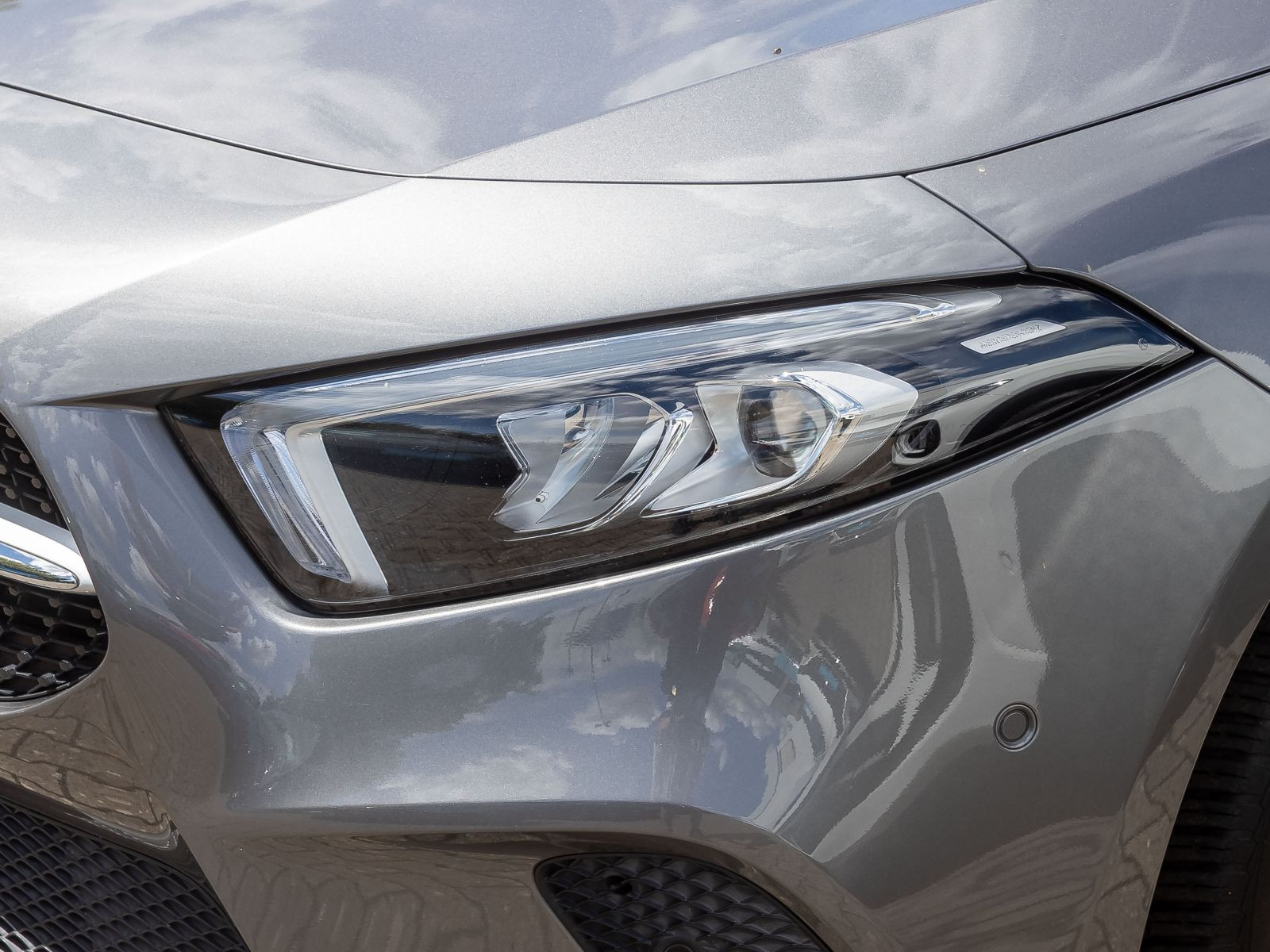Mercedes-Benz A 180 Automatik, Navi, Rückfahrkamera, LED High Performance, Klima