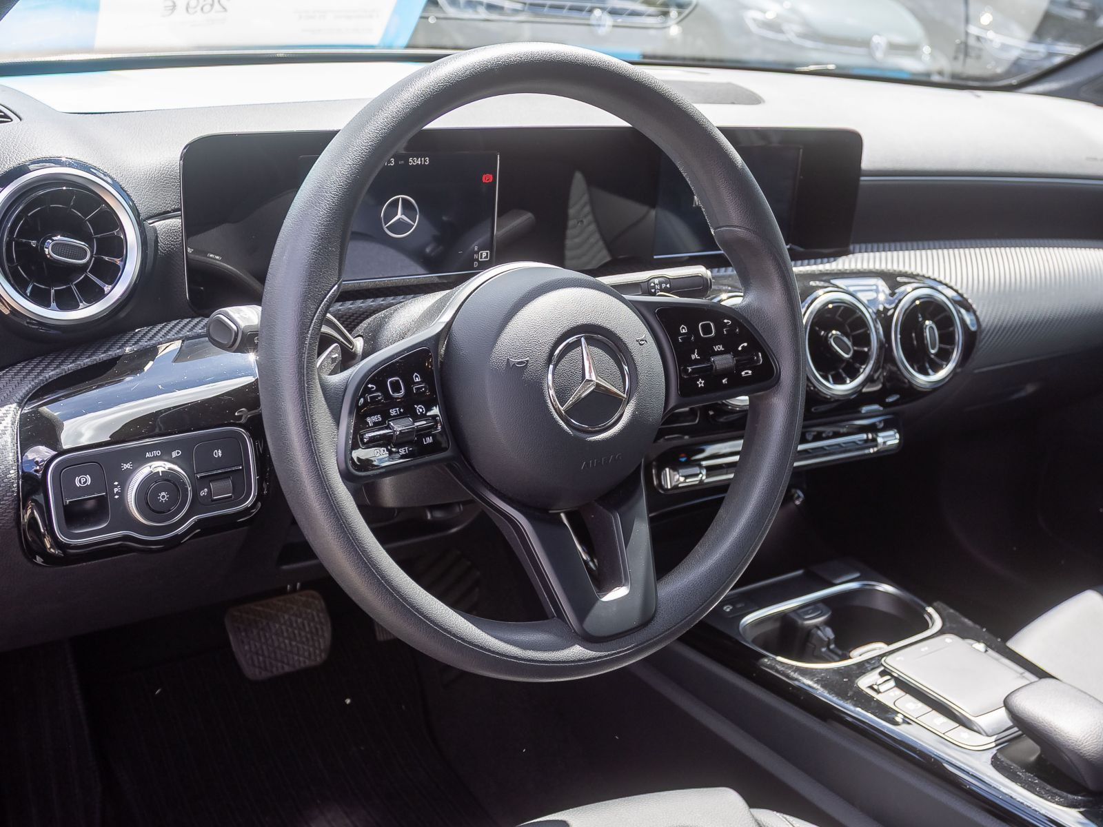 Mercedes-Benz A 180 Automatik, Navi, Rückfahrkamera, LED High Performance, Klima