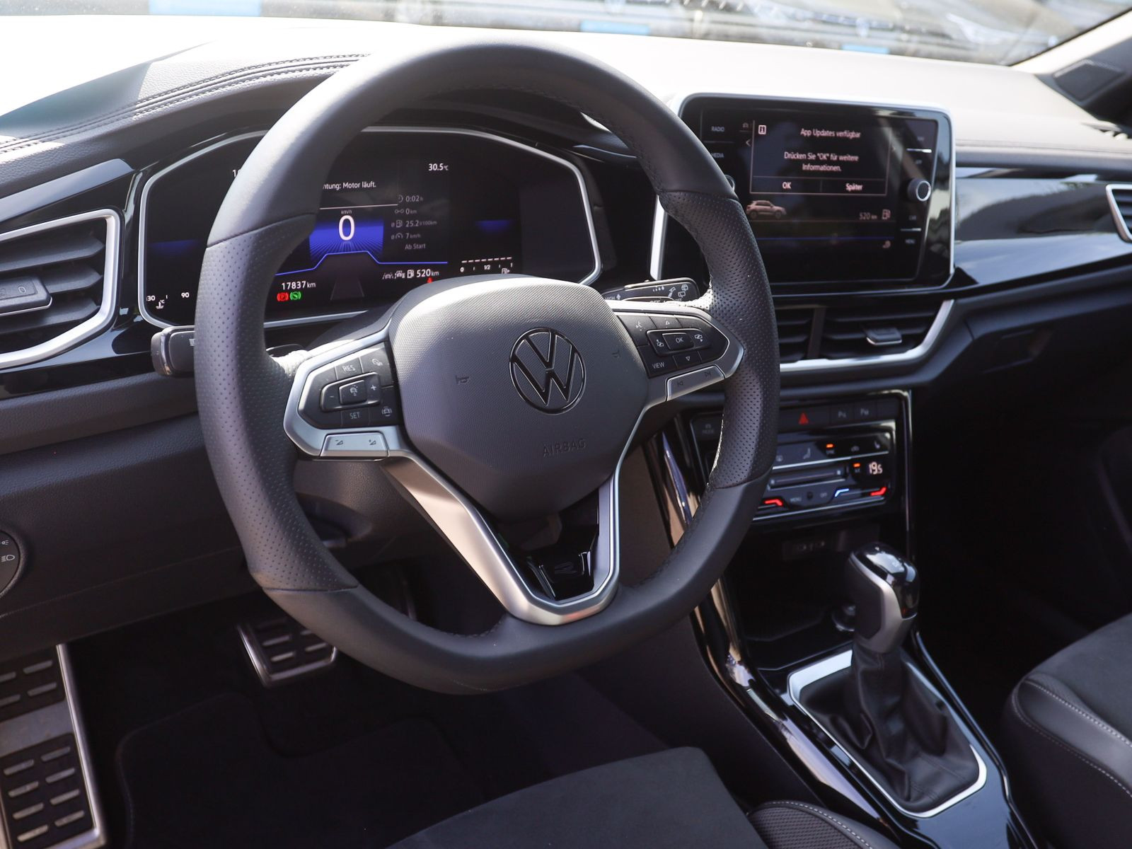 Volkswagen T-Roc 1.5 TSI DSG R-Line, AHK, Navi, LED, Rückfahrkamera, App-Connect