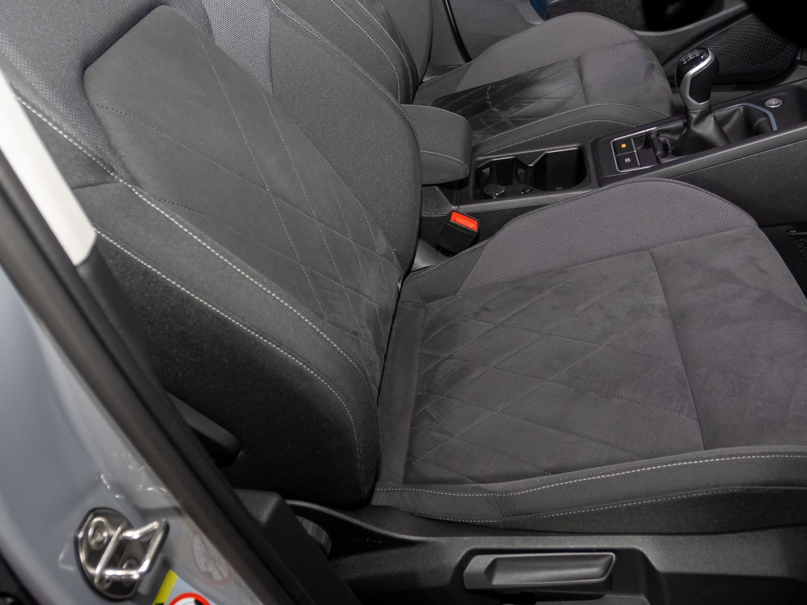 Volkswagen Golf VIII 1.0 TSI Life, Navi, LED, Digital Cockpit Pro, App-Connect, Klima