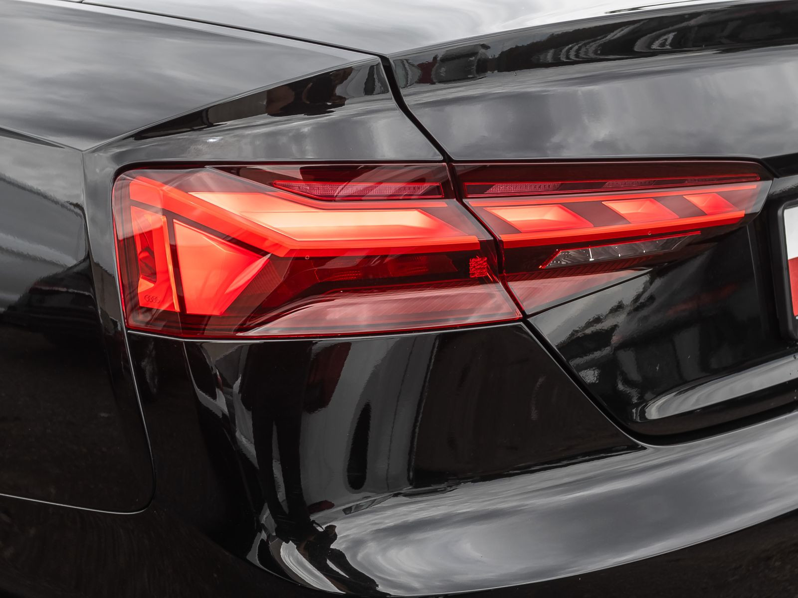 Audi A5 Cabriolet Advanced 40TFSI Stronic Navi Matrix