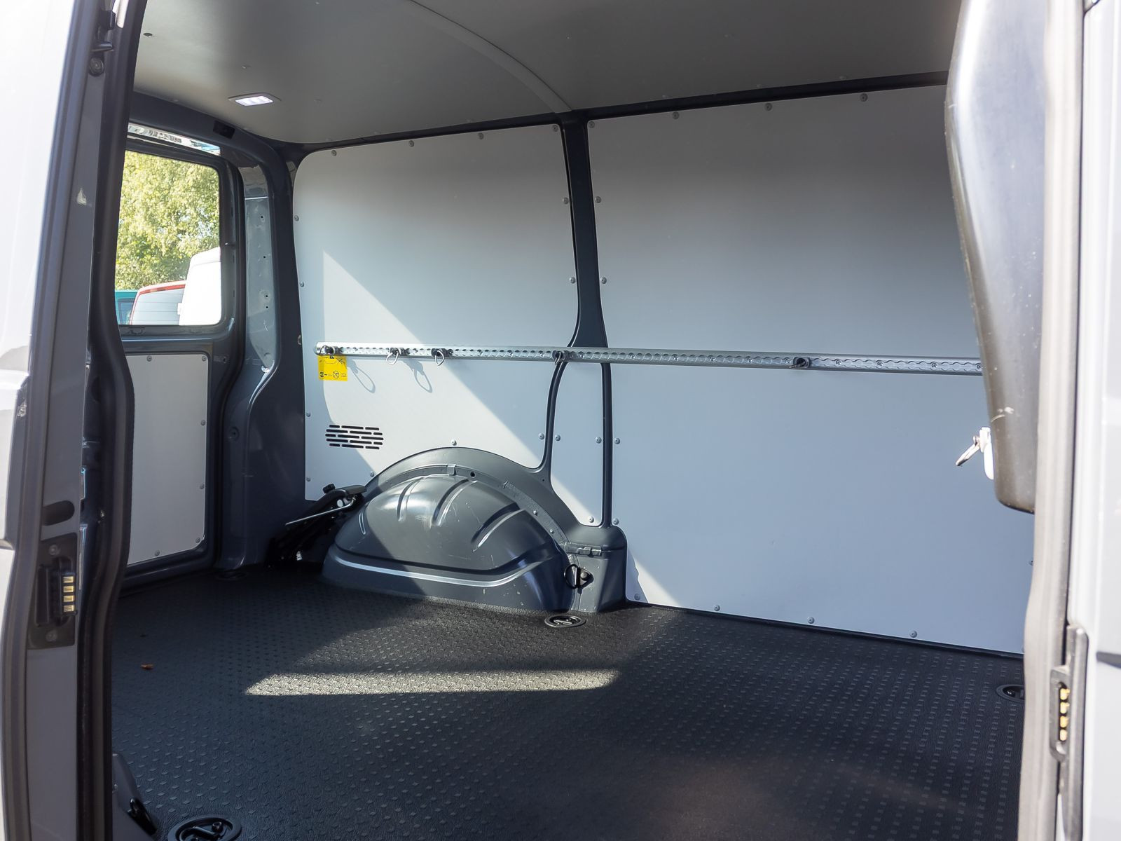 Volkswagen T6.1 Kasten EcoProfi 2.0TDI kR Standhzg EPH AHK