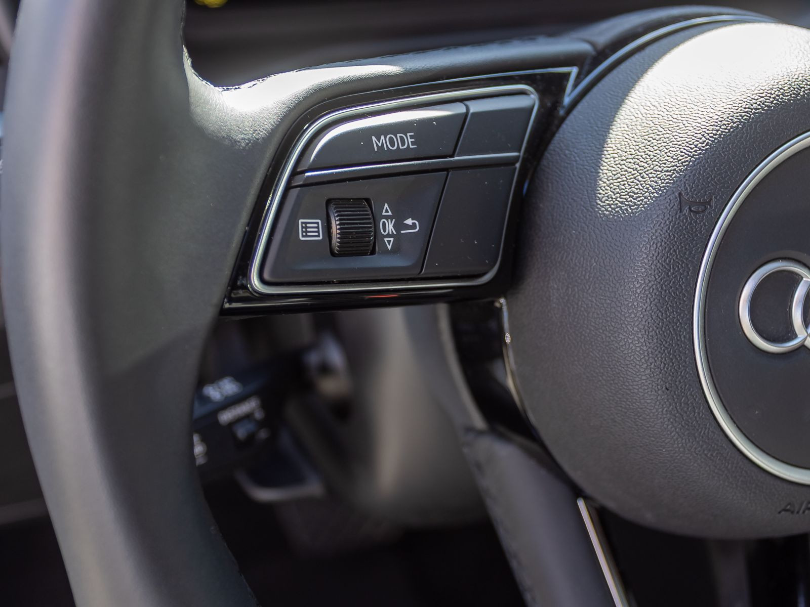 Audi A1 Sportback S line 25TFSI Stronic ACC CarPlay