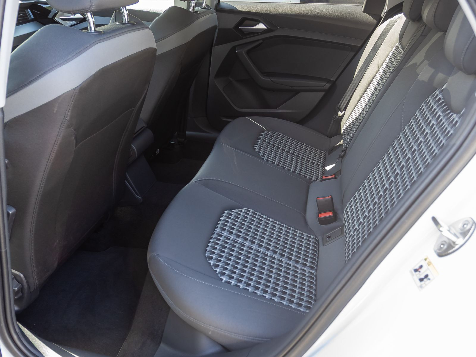 Audi A1 Sportback S line 25TFSI Stronic ACC CarPlay