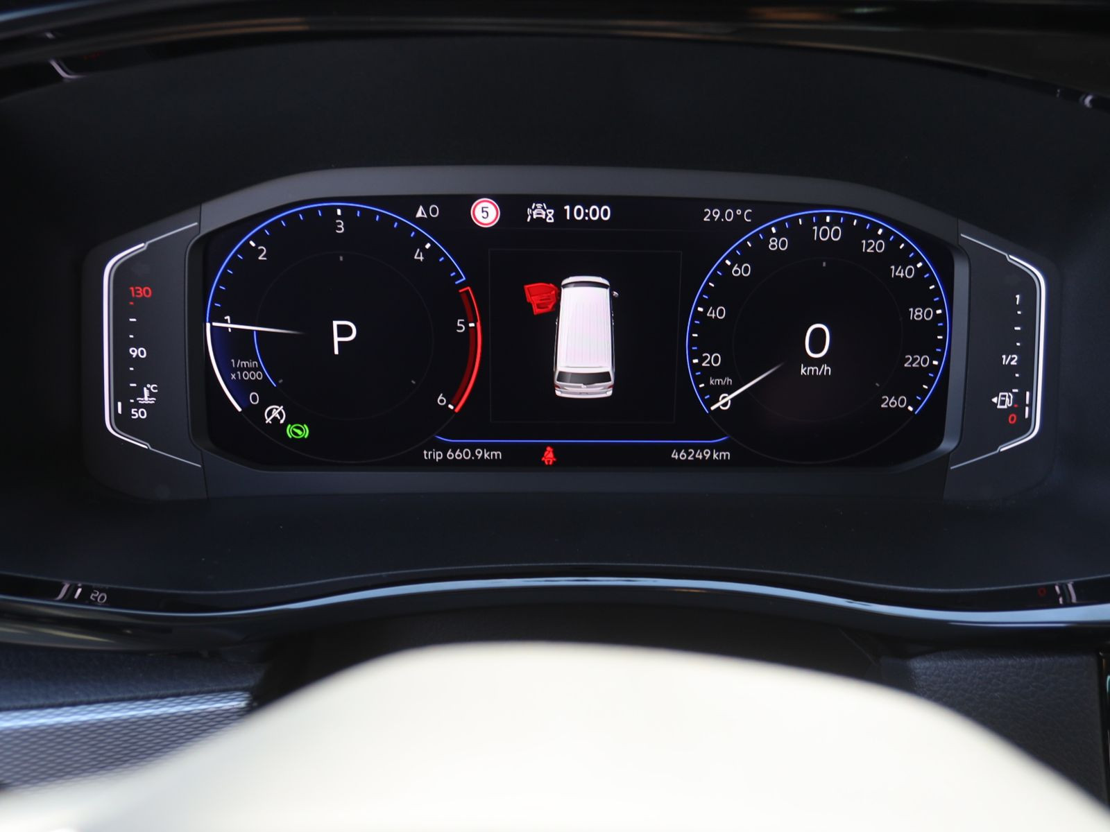 Volkswagen T6.1 Multivan 2.0 TDI DSG Generation SIX, 4Motion, LED, Navi, AHK, Standheizung, Rückfahrkamera