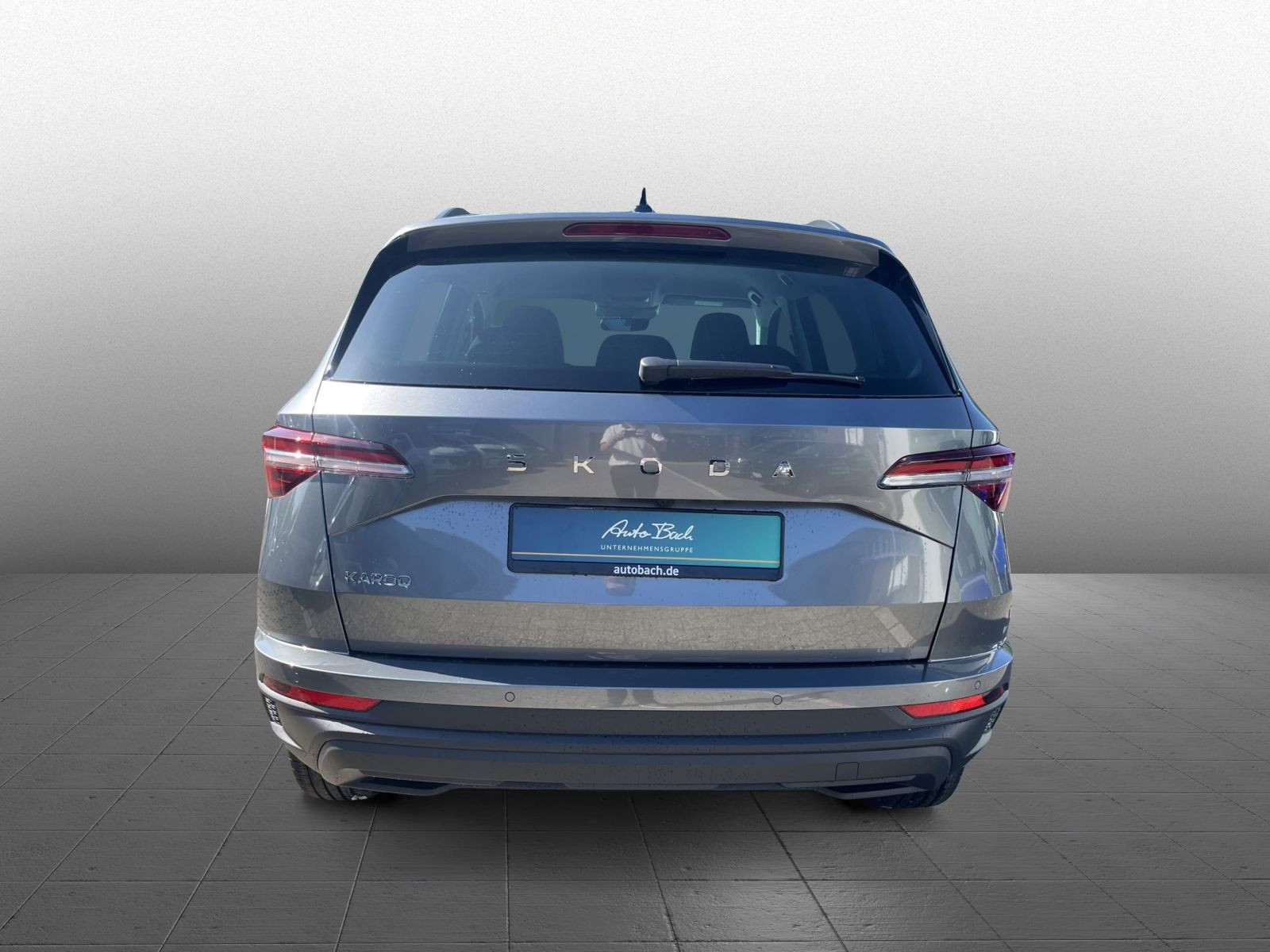 Skoda Karoq Tour 2,0 TDI DSG ACC AHK RFK KESSY NAVI