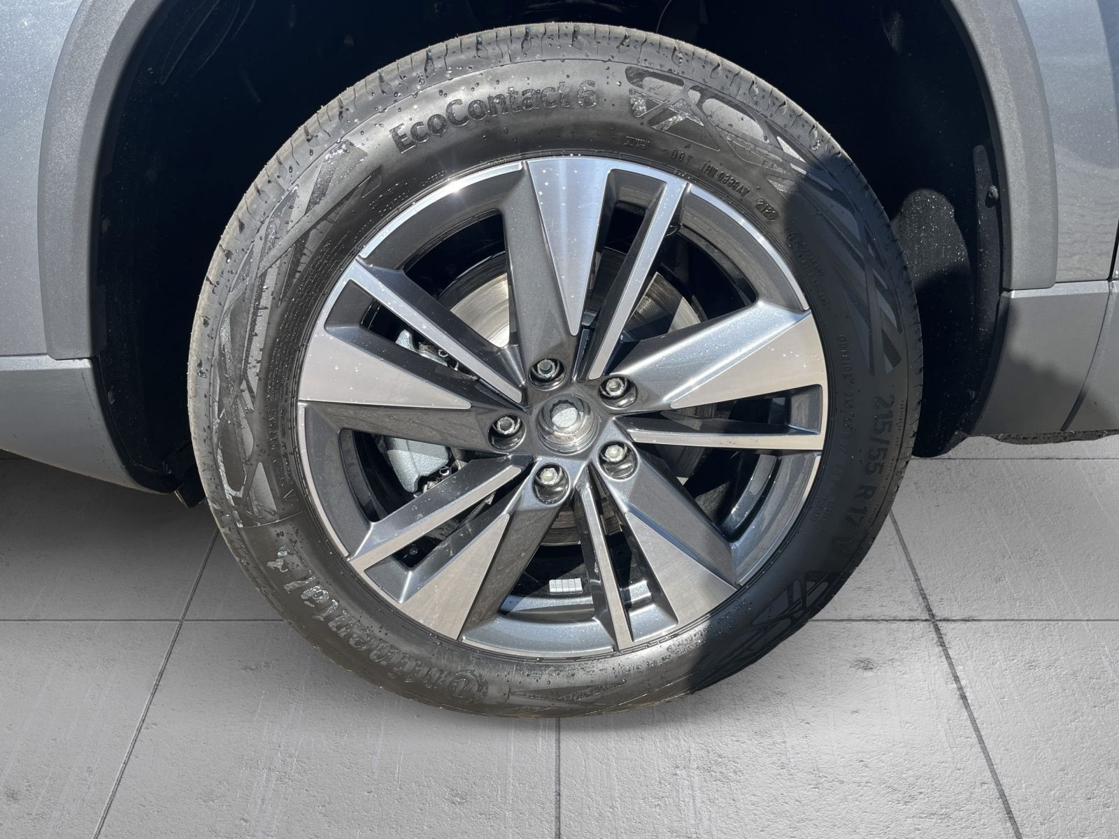 Skoda Karoq Tour 2,0 TDI DSG ACC AHK RFK KESSY NAVI