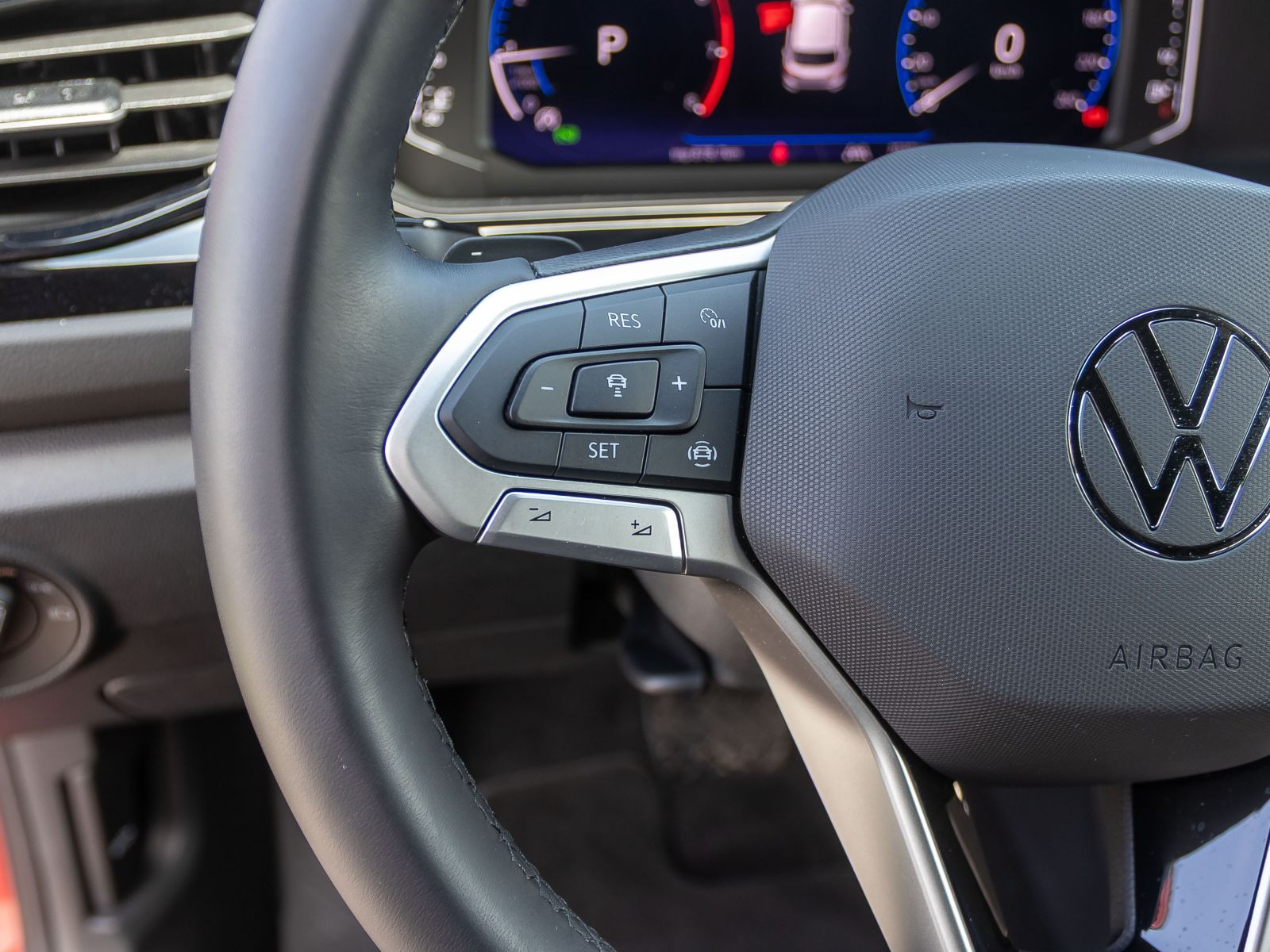 Volkswagen T-Roc Style 1.5TSI DSG Navi Matrix ACC EPH CarPlay