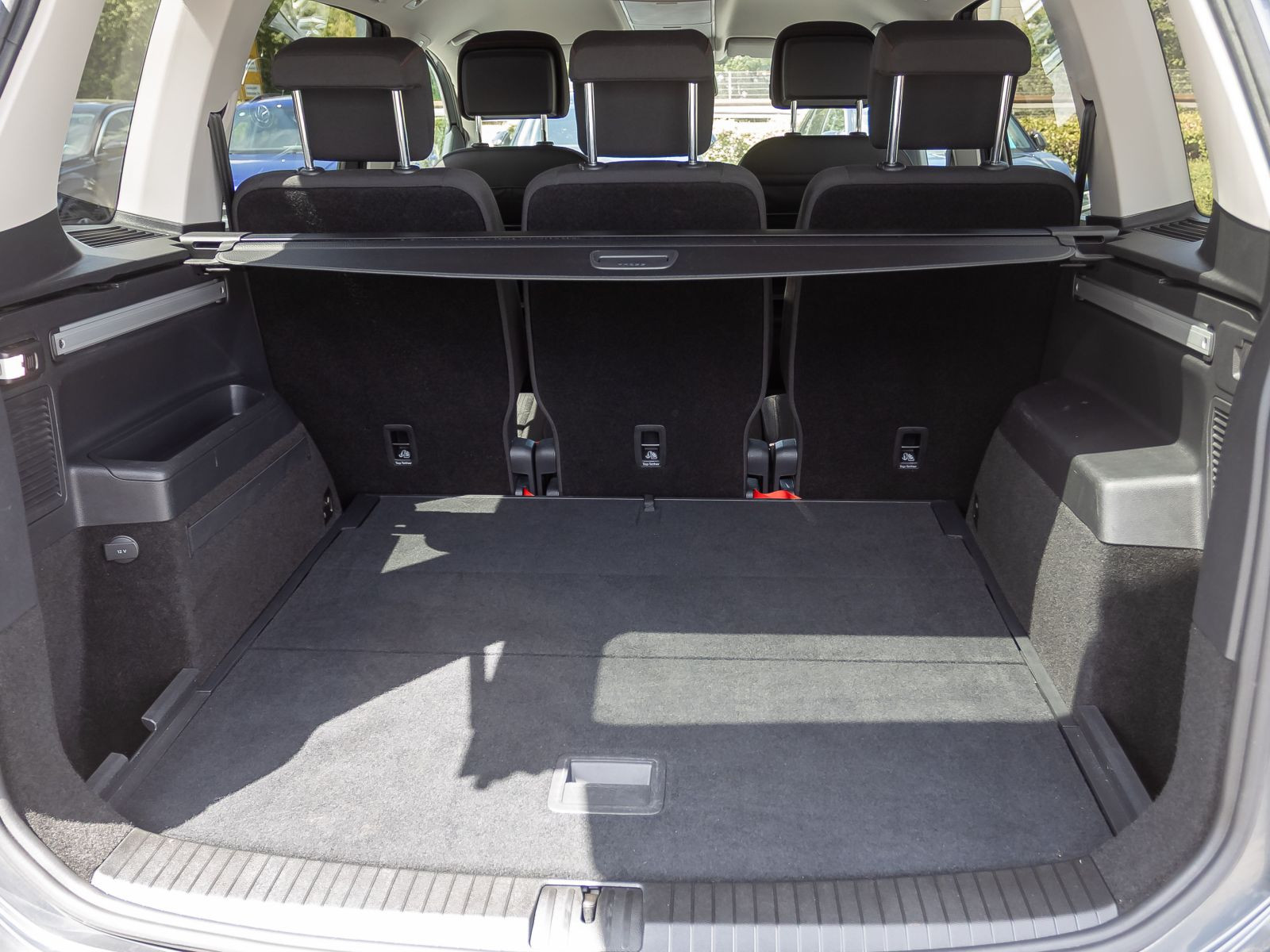 Volkswagen Touran 1.6 TDI SOUND, Navi, Klima, Sitzheizung, Parkpilot, App-Connect