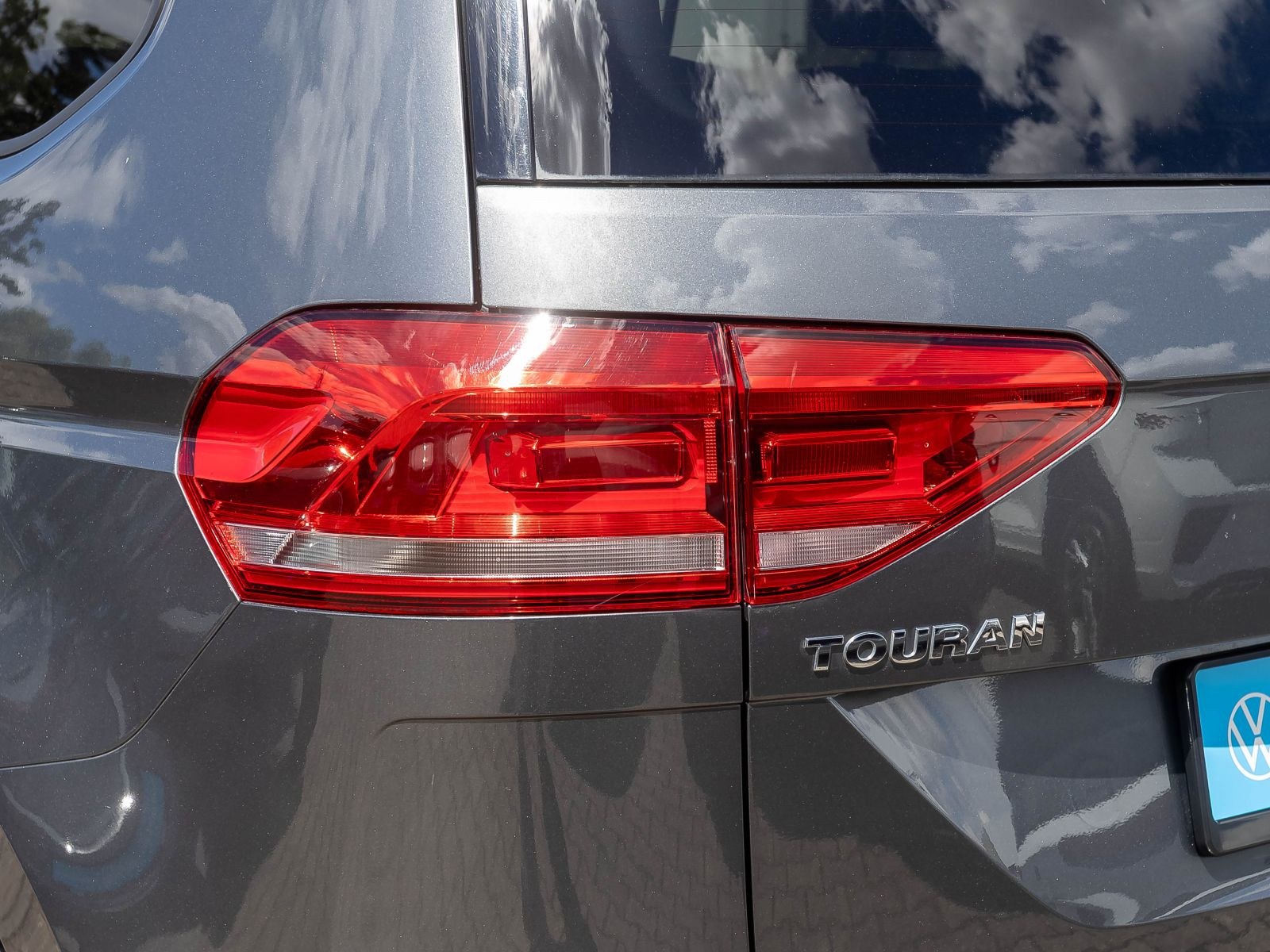 Volkswagen Touran 1.6 TDI SOUND, Navi, Klima, Sitzheizung, Parkpilot, App-Connect