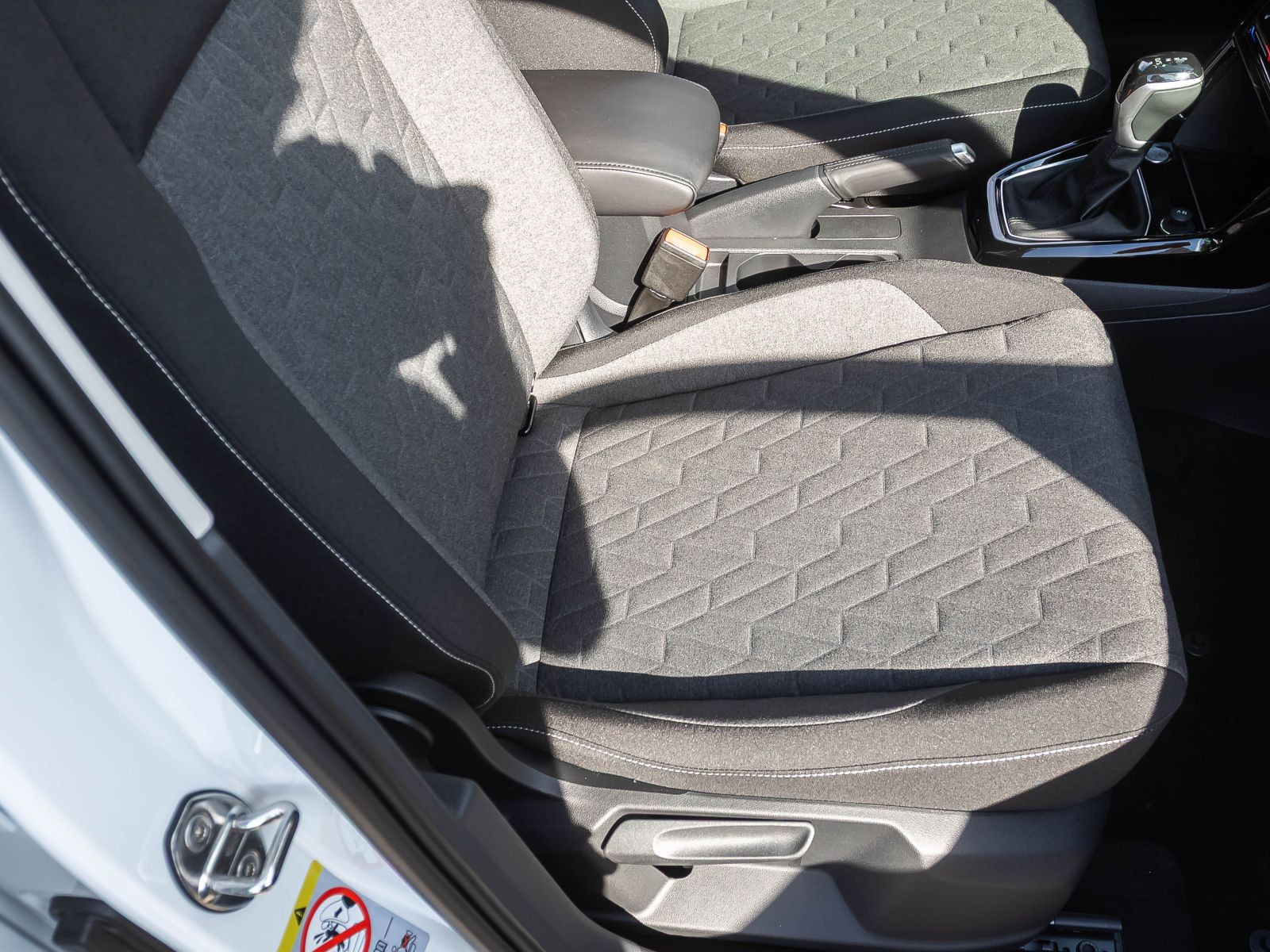 Volkswagen T-Cross 1.0 TSI Life LED ACC AHK EPH Sitzhzg
