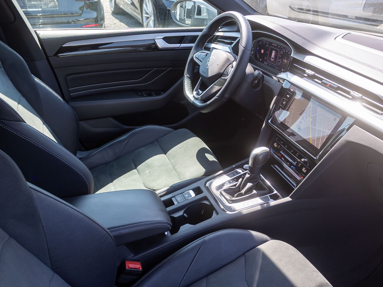 Volkswagen Arteon Shooting Brake 2.0 TDI Sport DSG LED AHK