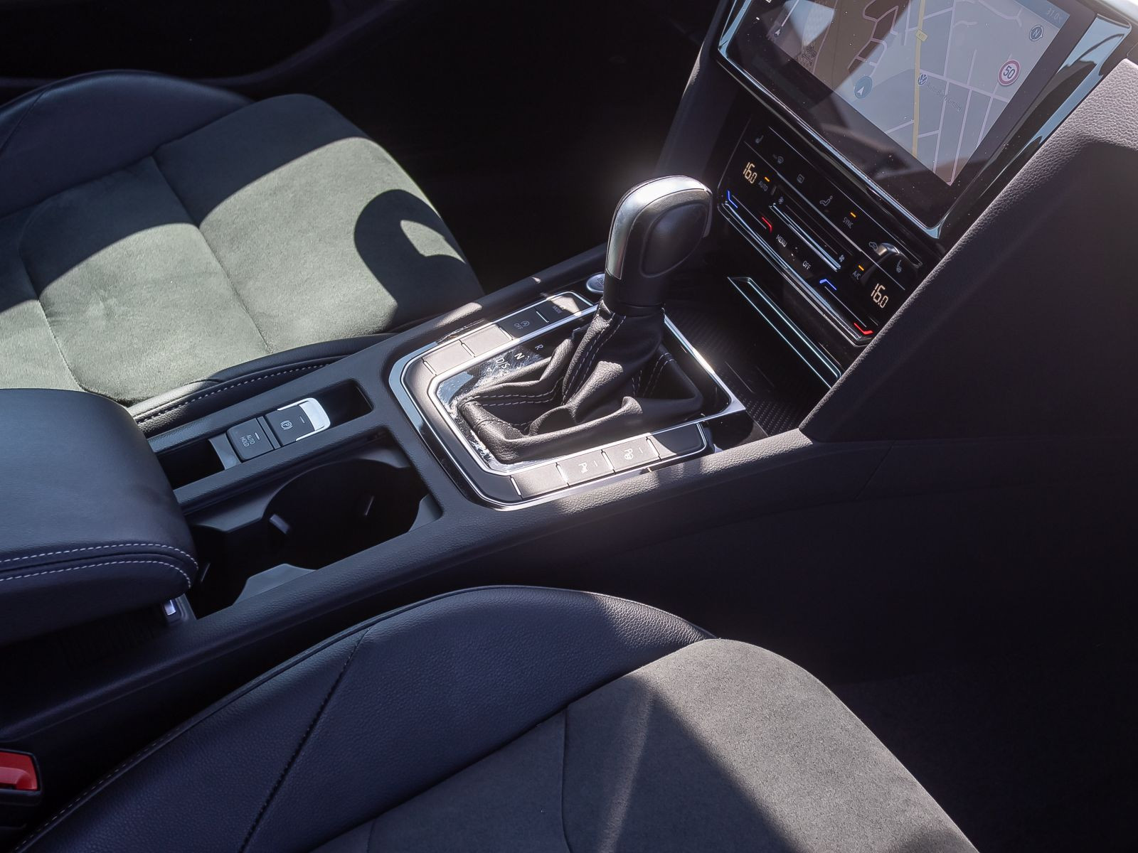 Volkswagen Arteon Shooting Brake 2.0 TDI Sport DSG LED AHK