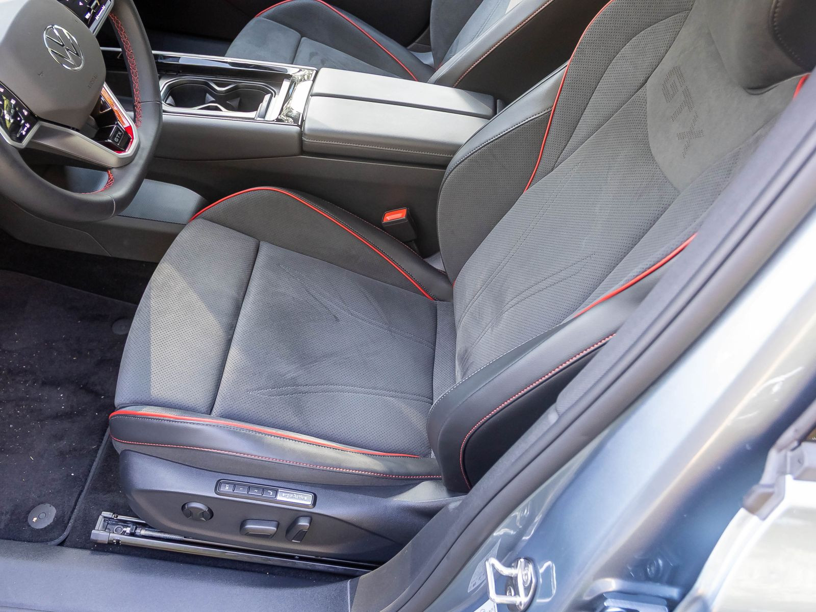 Volkswagen ID.7 Tourer GTX Navi Matrix HuD Panorama ACC AHK