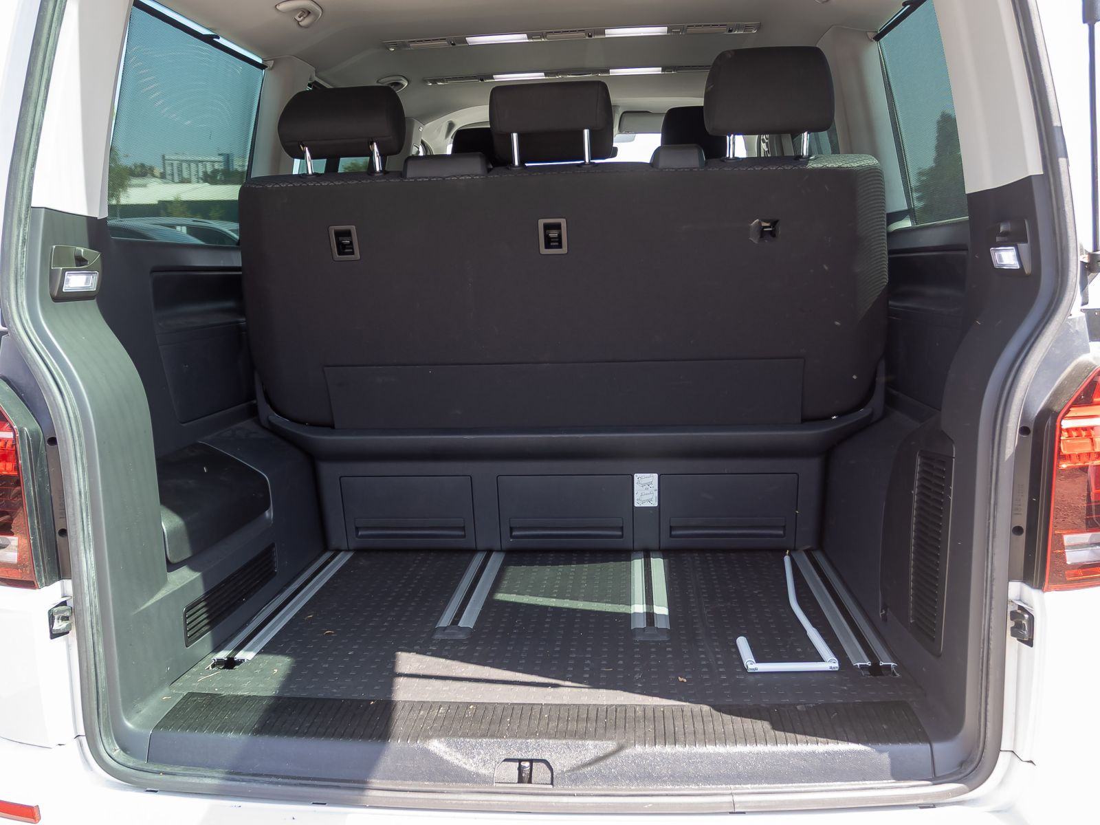 Volkswagen T6.1 Multivan Trendline 2.0TDI 4M DSG Navi LED Standhzg