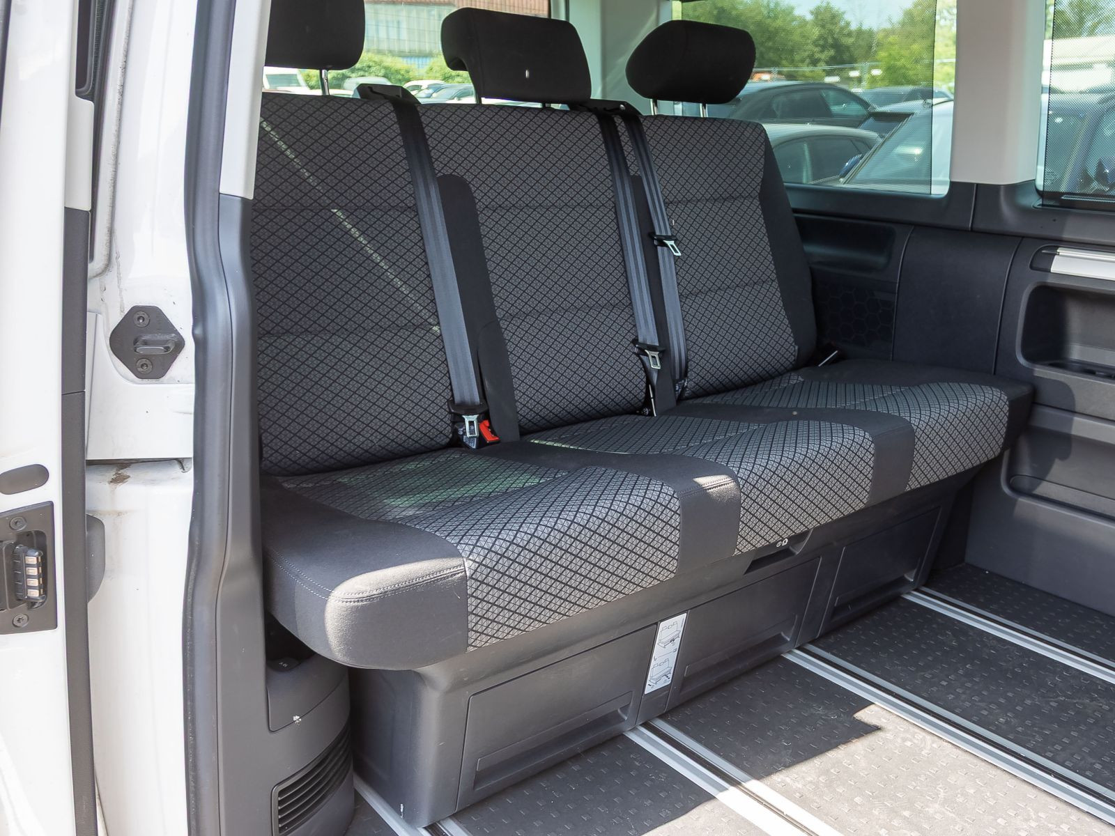 Volkswagen T6.1 Multivan Trendline 2.0TDI 4M DSG Navi LED Standhzg
