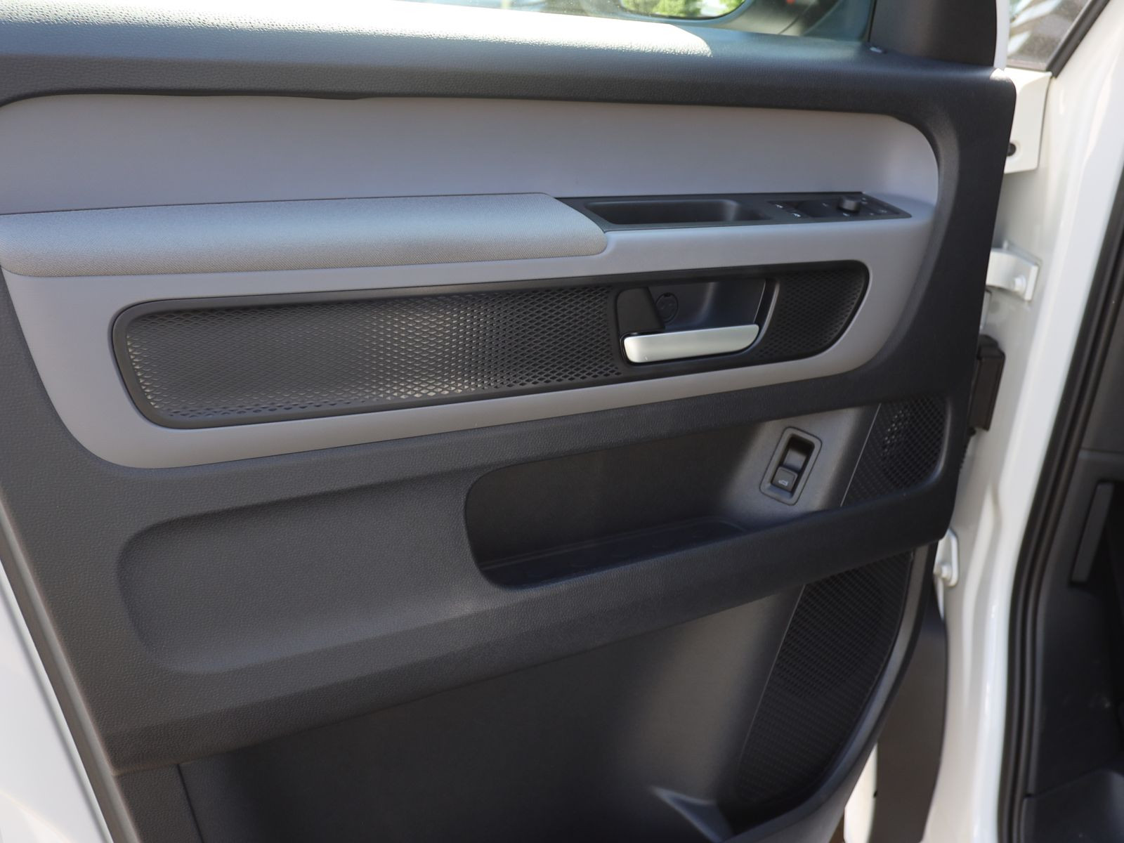 Volkswagen ID.Buzz Pro, LED-Matrix, Navi, Rückfahrkamera, Standklimatisierung, App-Connect