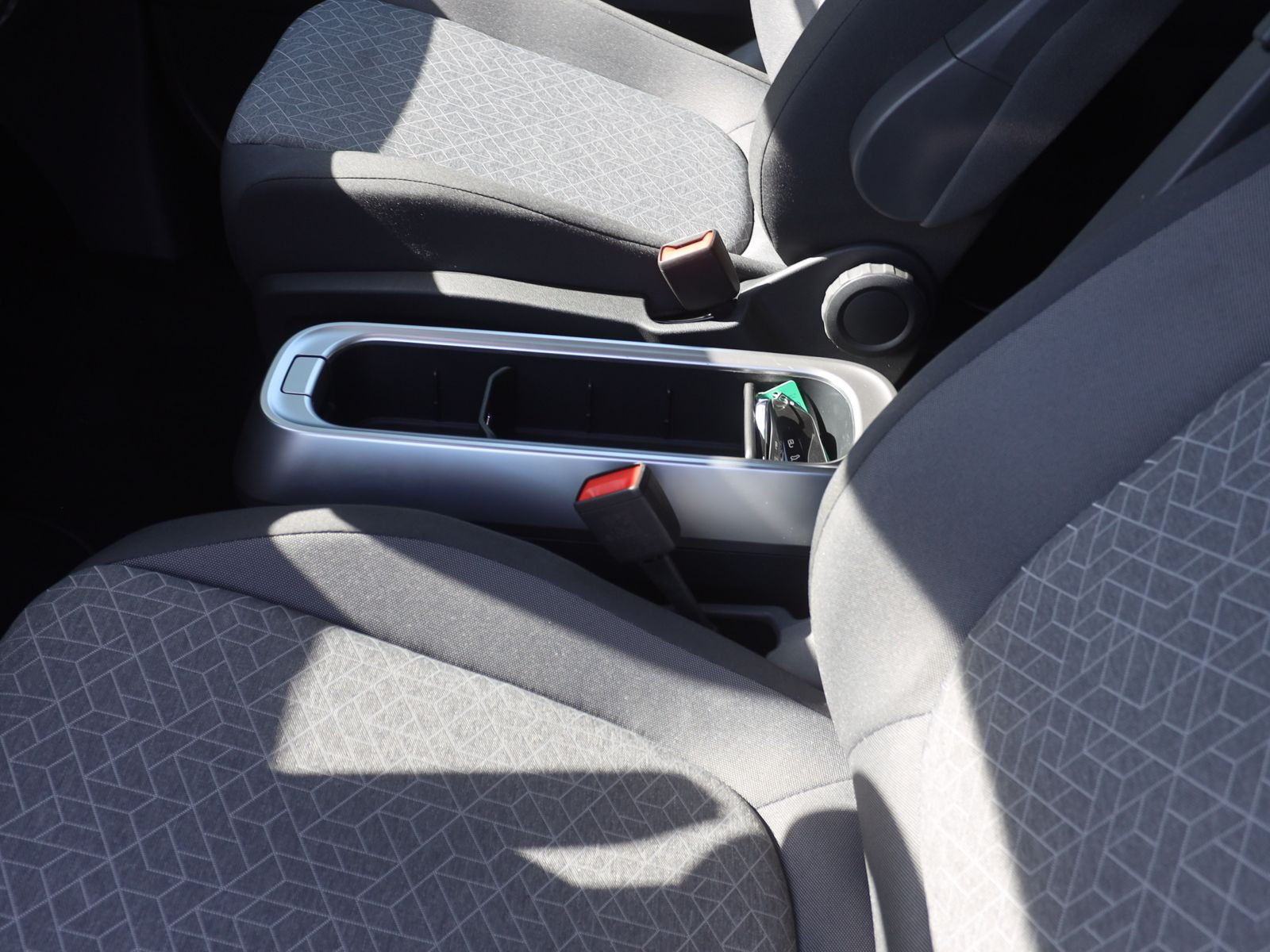 Volkswagen ID.Buzz Pro, LED-Matrix, Navi, Rückfahrkamera, Standklimatisierung, App-Connect