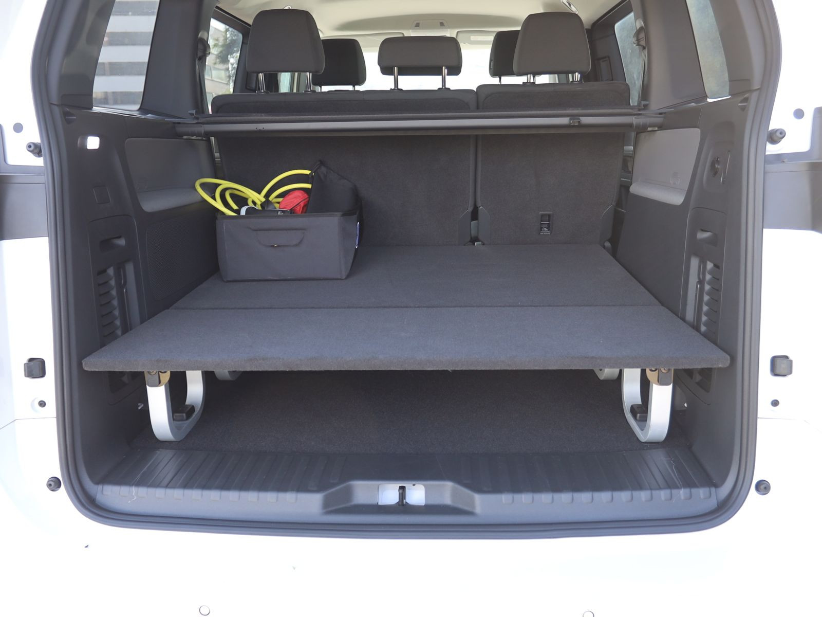 Volkswagen ID.Buzz Pro, LED-Matrix, Navi, Rückfahrkamera, Standklimatisierung, App-Connect