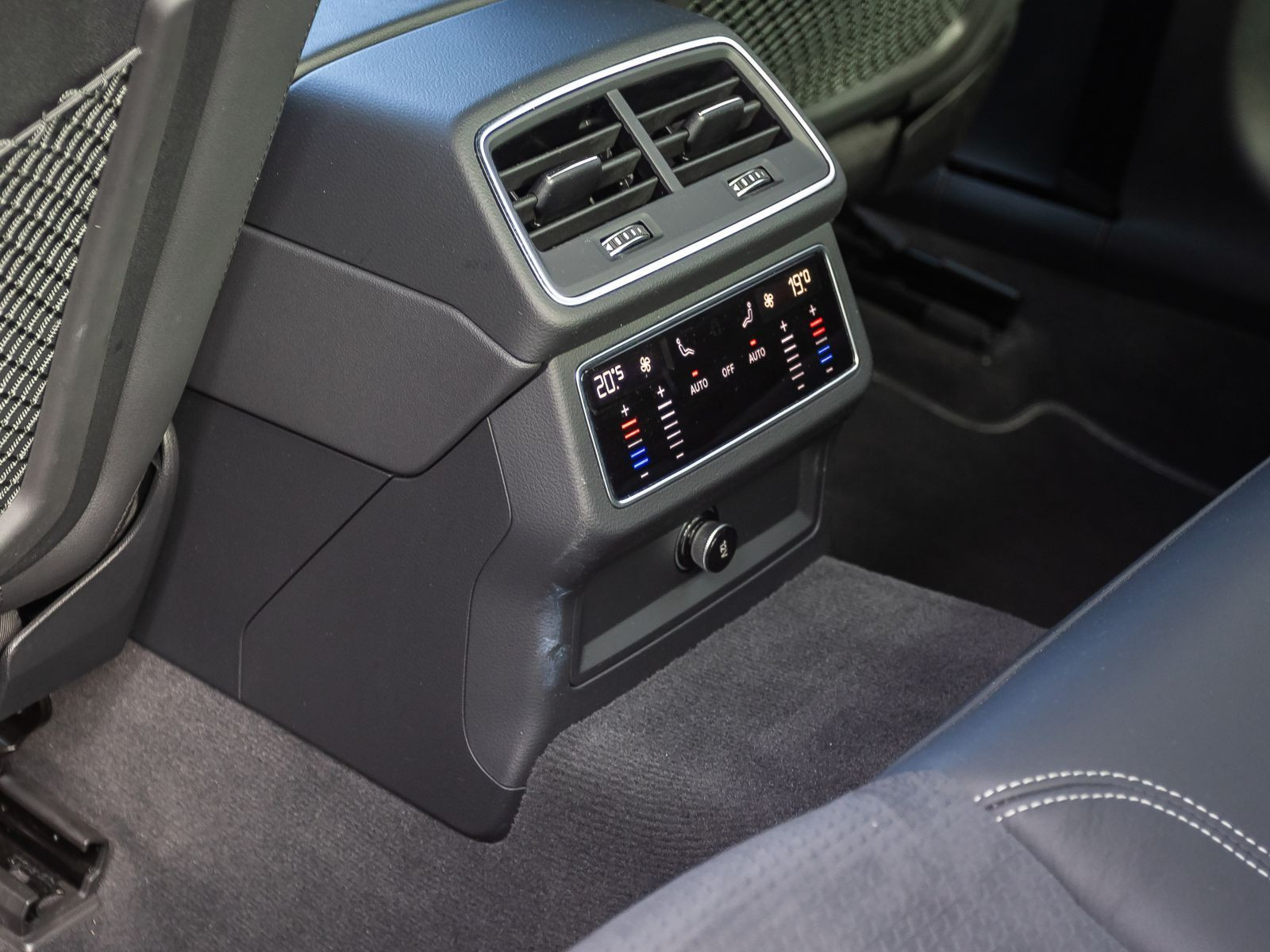 Audi A6 S line 50TFSIe Navi Matrix Standklima ACC EPH